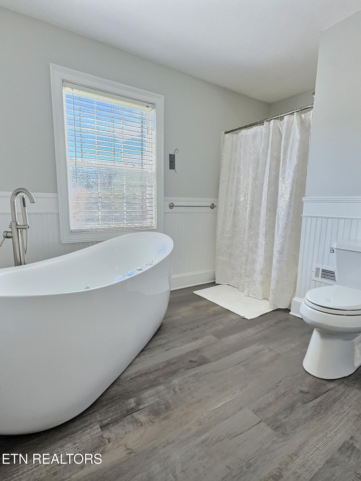 1292 Martin Lane, LaFollette