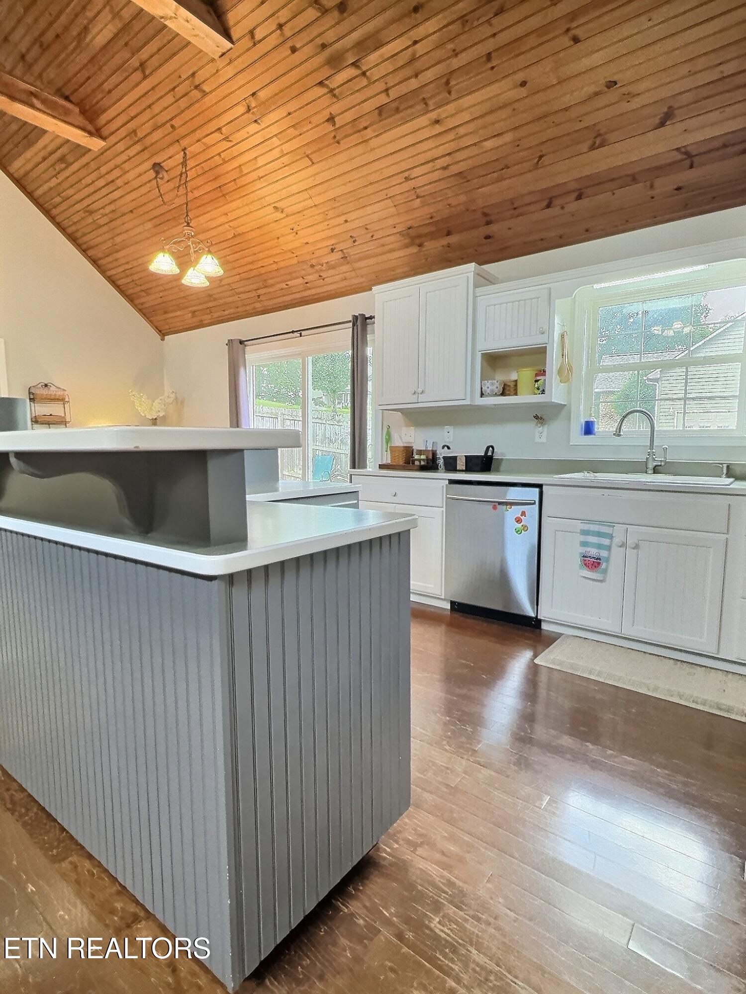 1292 Martin Lane, LaFollette