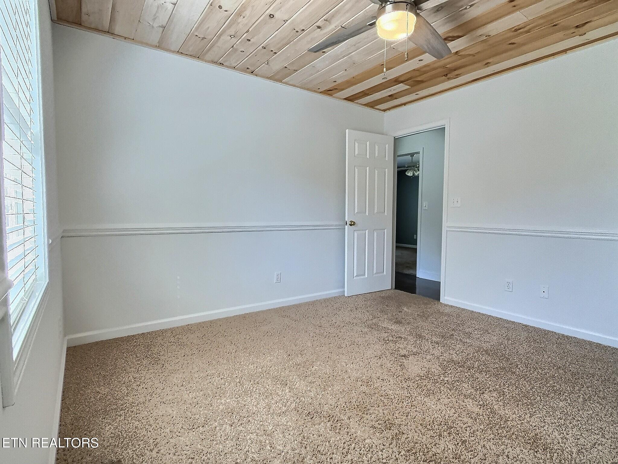 1292 Martin Lane, LaFollette