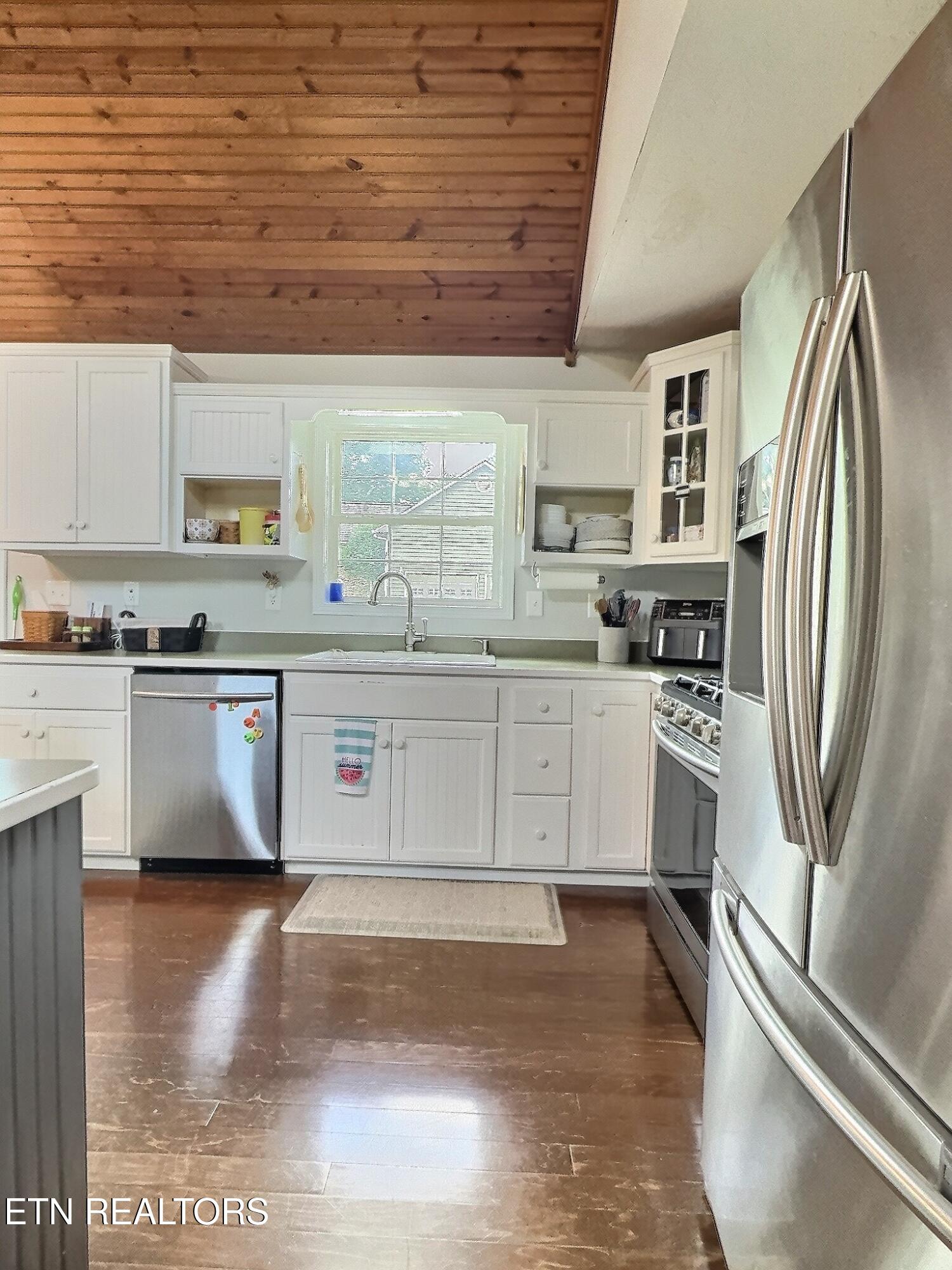 1292 Martin Lane, LaFollette