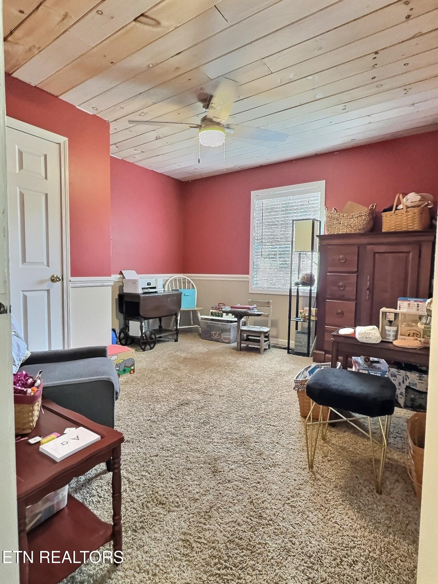 1292 Martin Lane, LaFollette