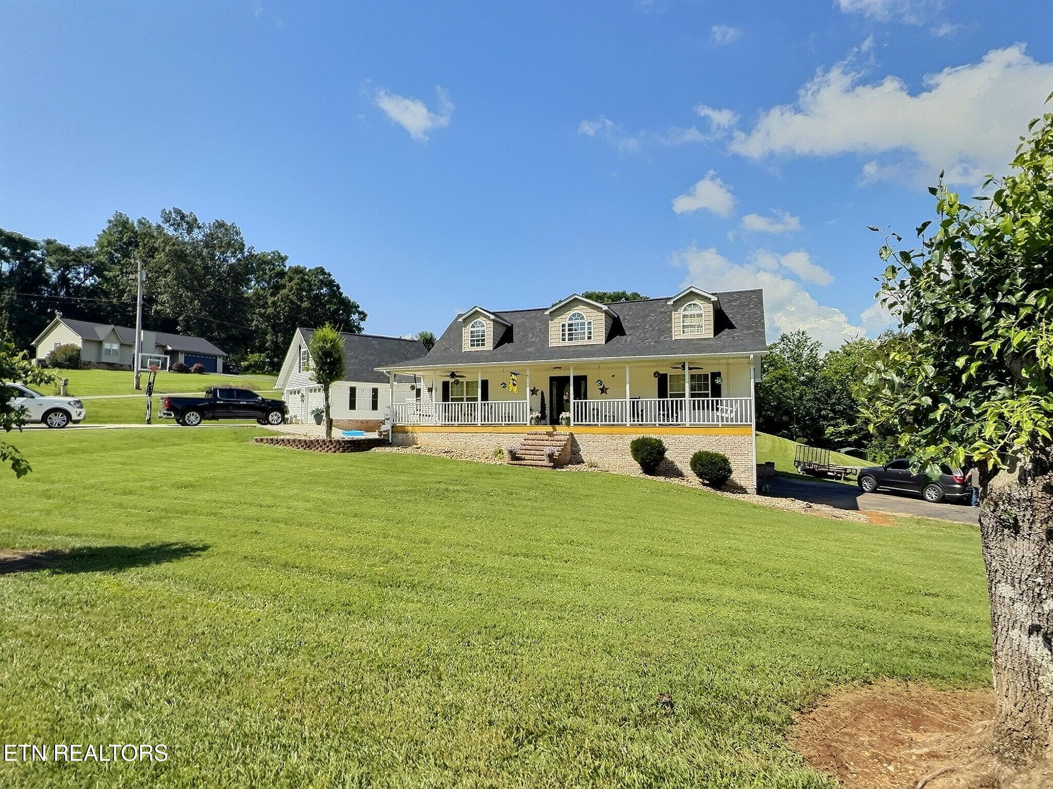 1292 Martin Lane, LaFollette