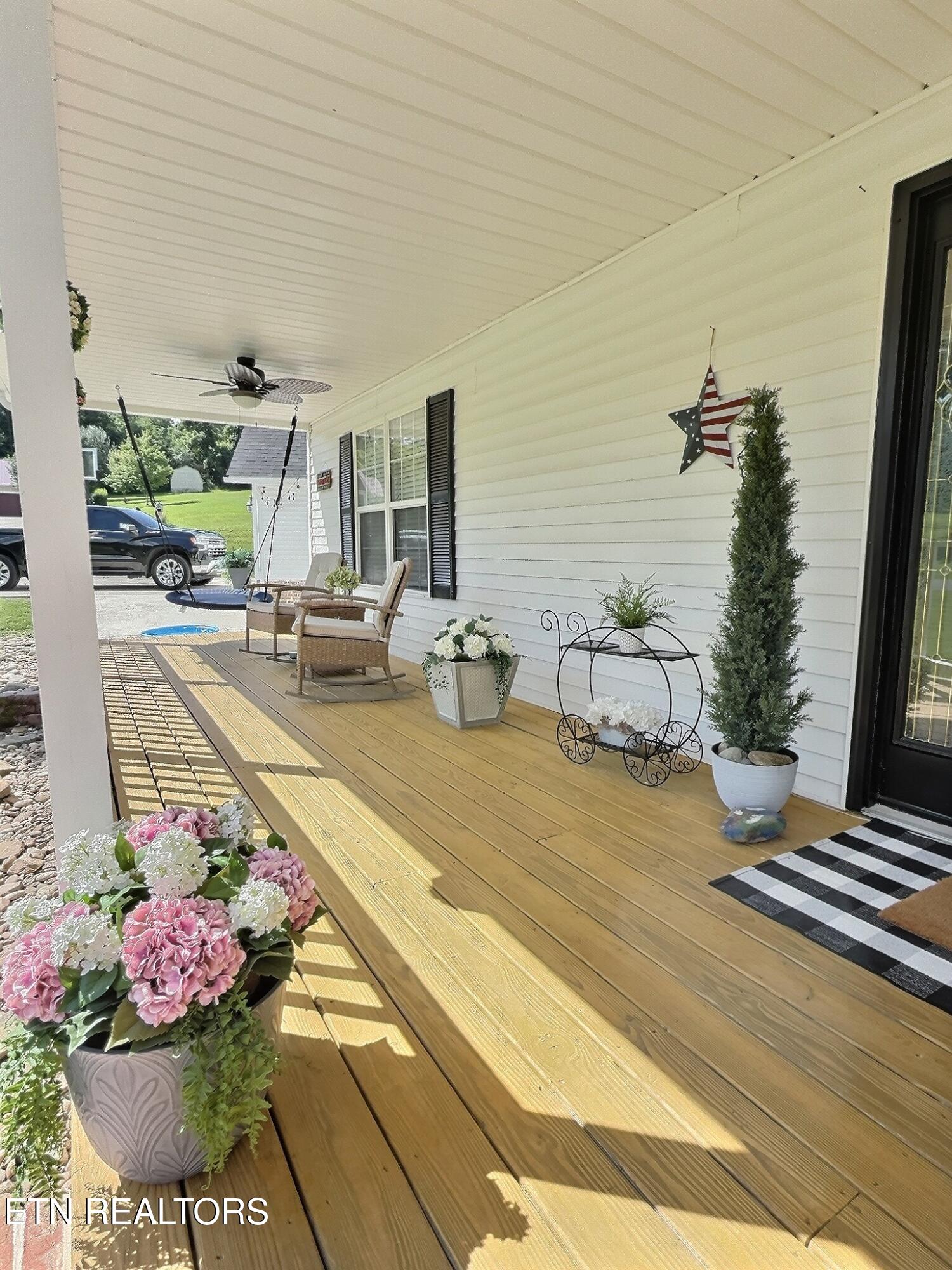 1292 Martin Lane, LaFollette