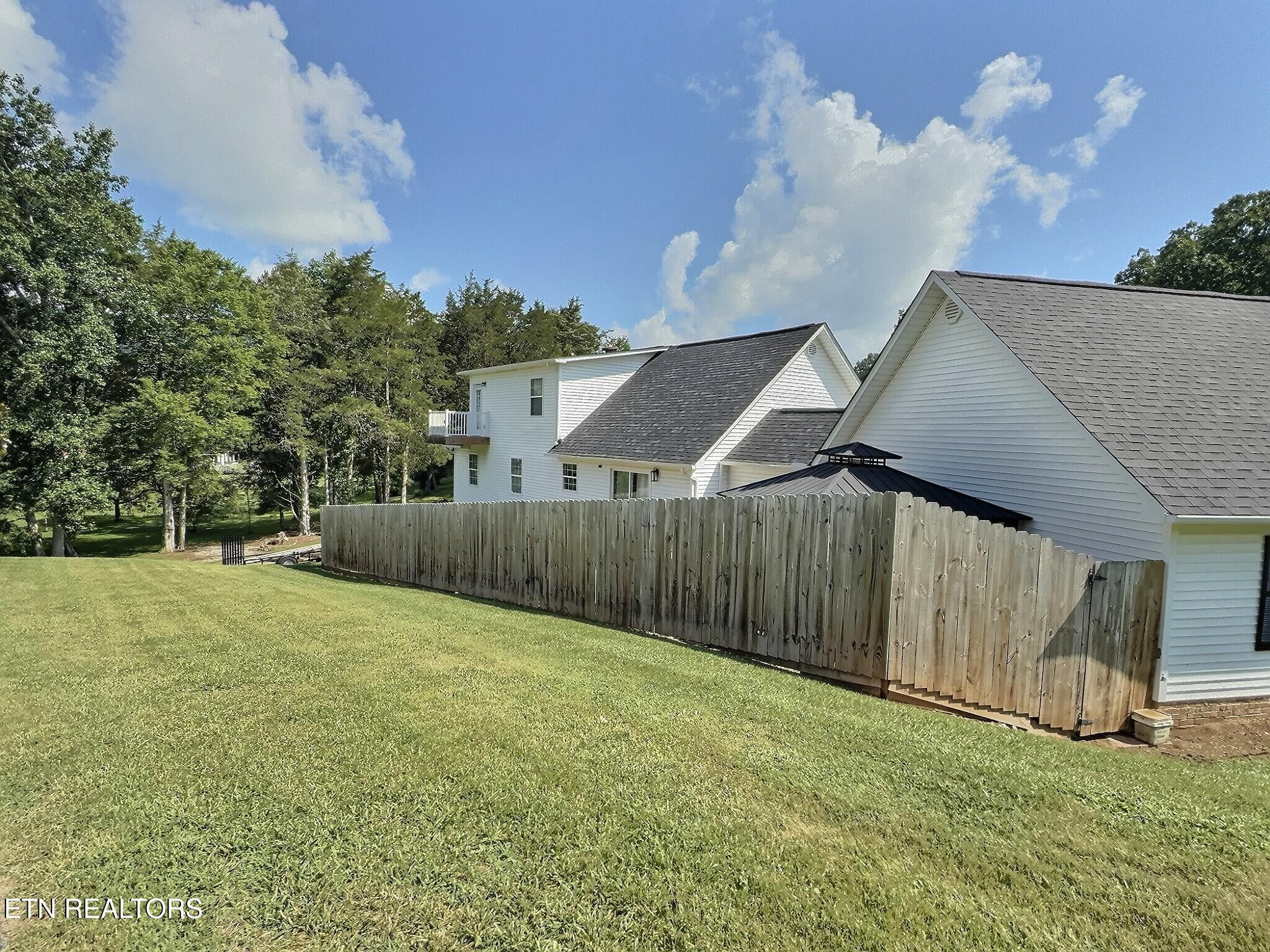 1292 Martin Lane, LaFollette