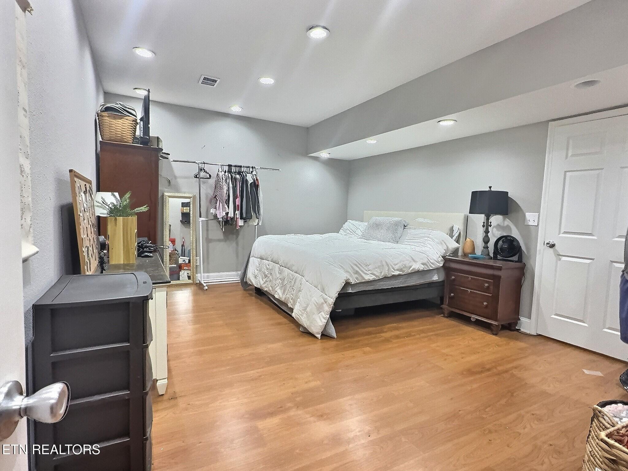 1292 Martin Lane, LaFollette