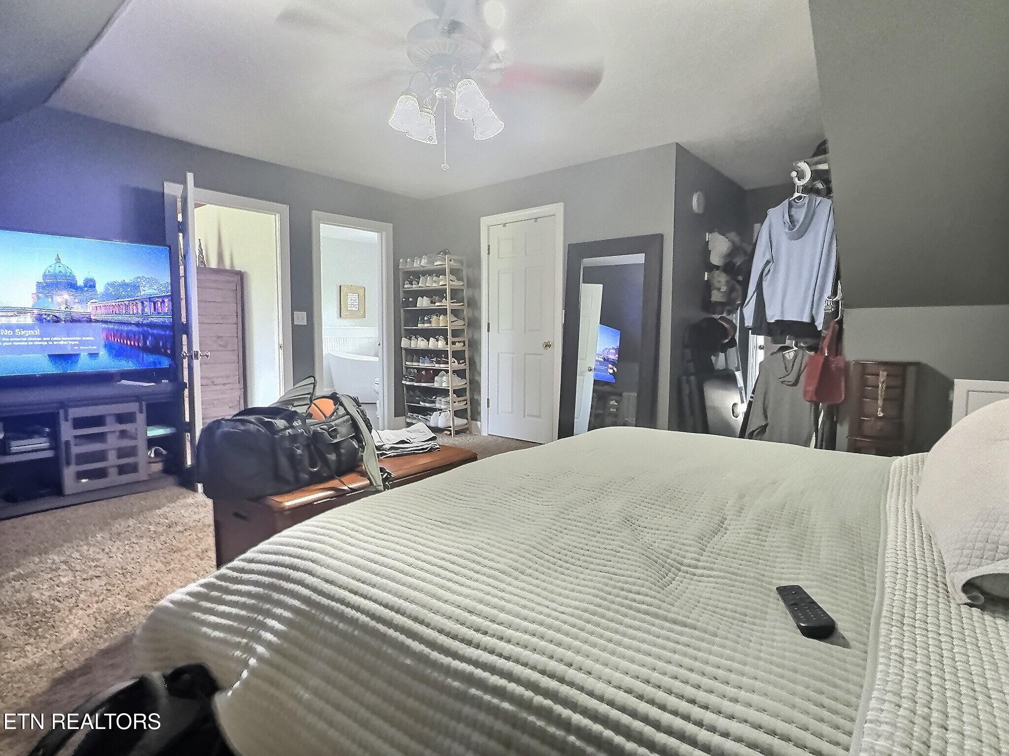 1292 Martin Lane, LaFollette