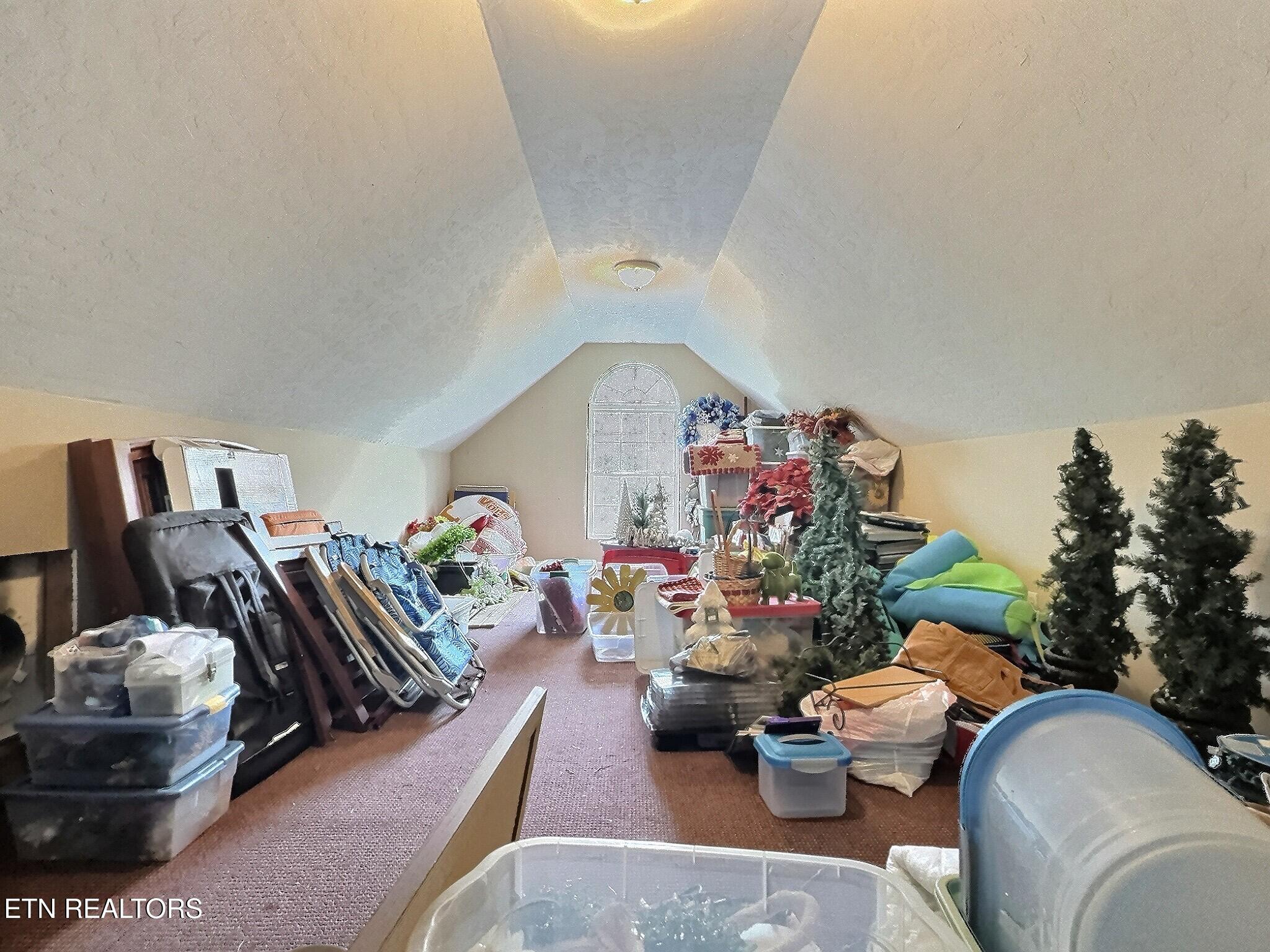 1292 Martin Lane, LaFollette