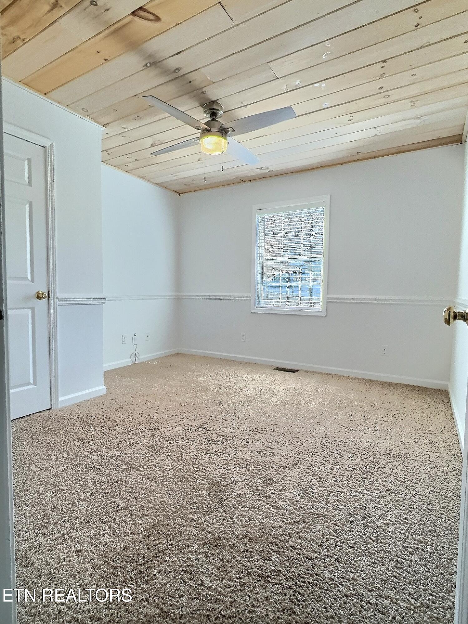 1292 Martin Lane, LaFollette