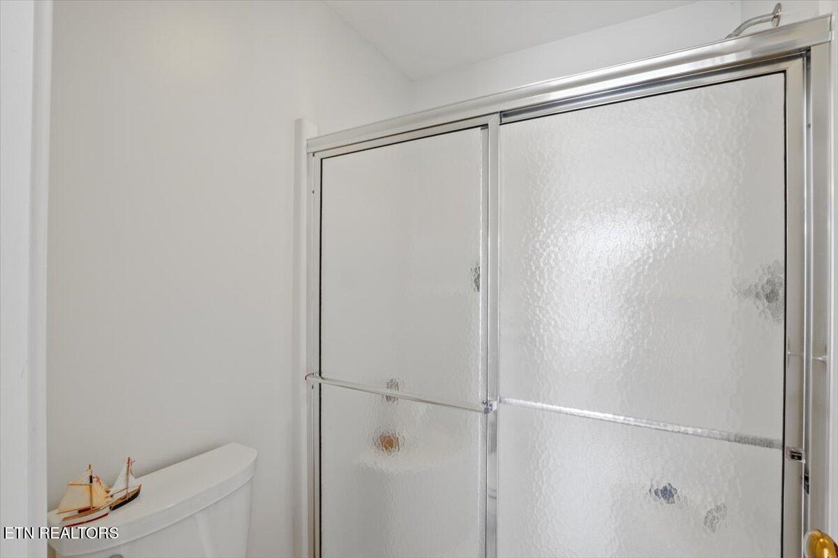 245 Doe Lane, 10, LaFollette Unit: 10