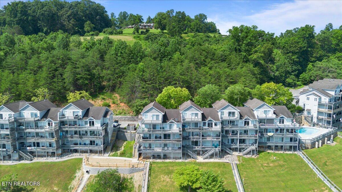 245 Doe Lane, 10, LaFollette Unit: 10