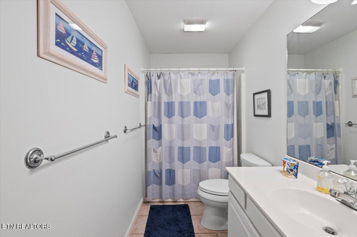 245 Doe Lane, 10, LaFollette Unit: 10