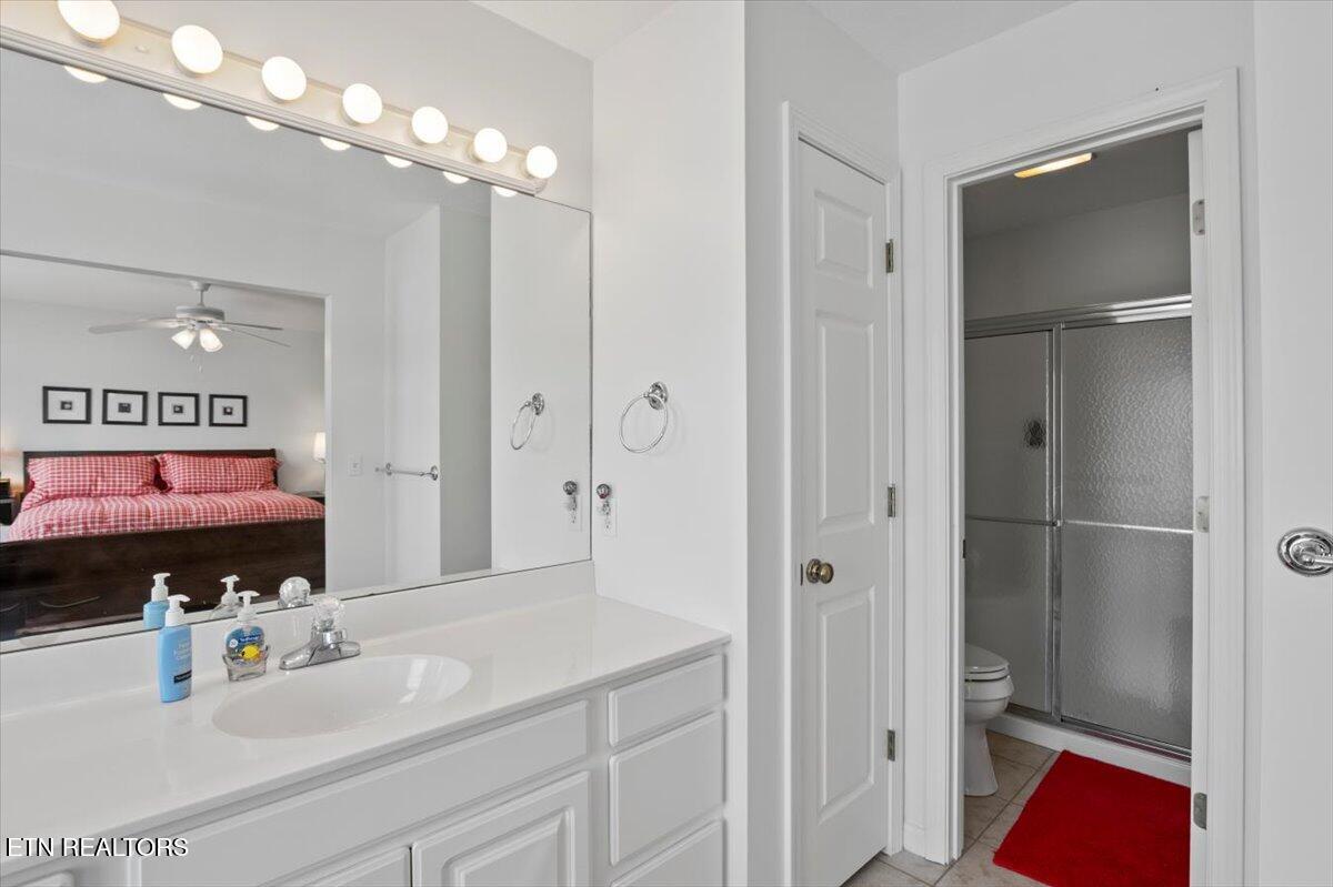 245 Doe Lane, 10, LaFollette Unit: 10