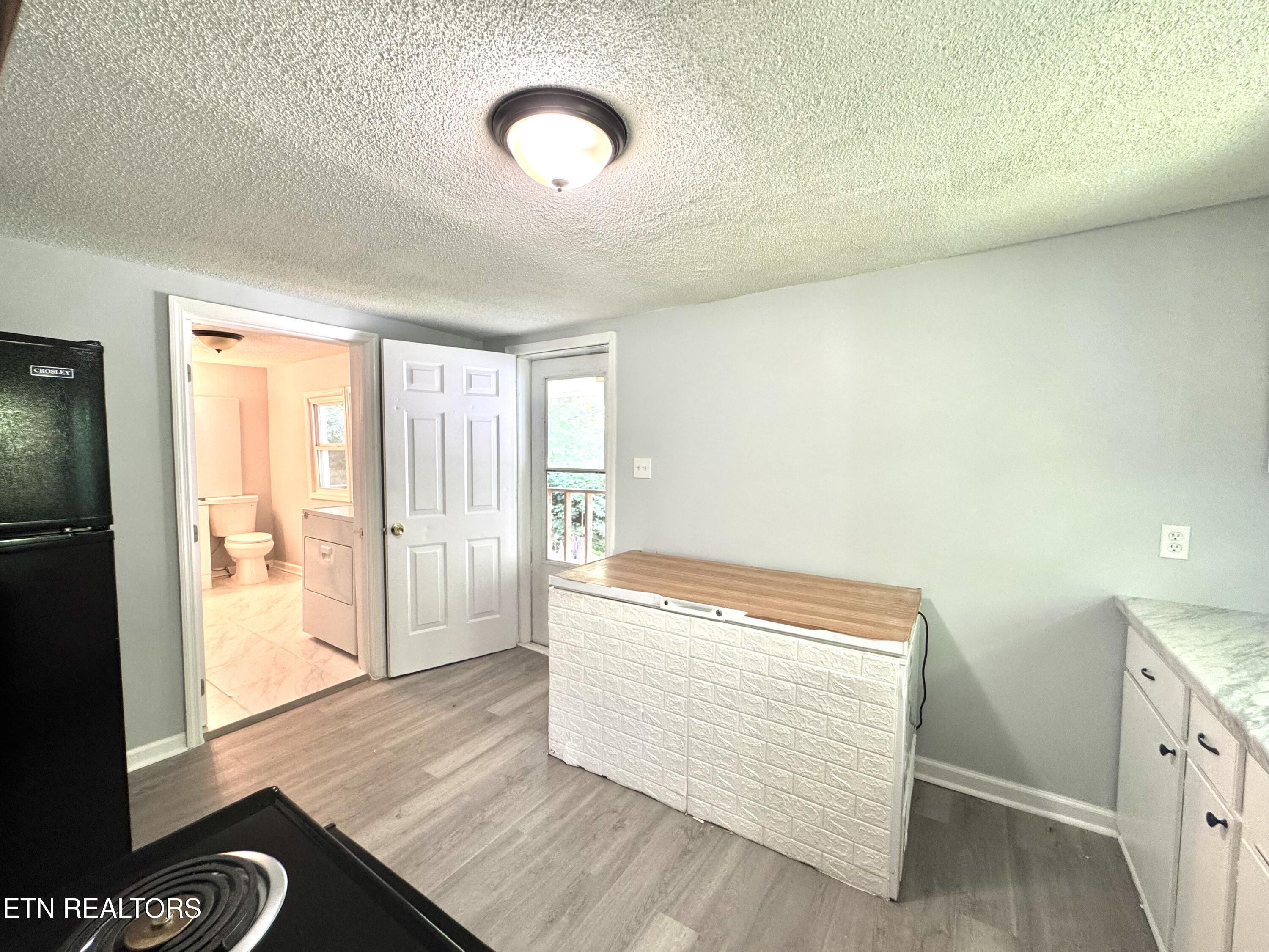 914 S 13th St, LaFollette