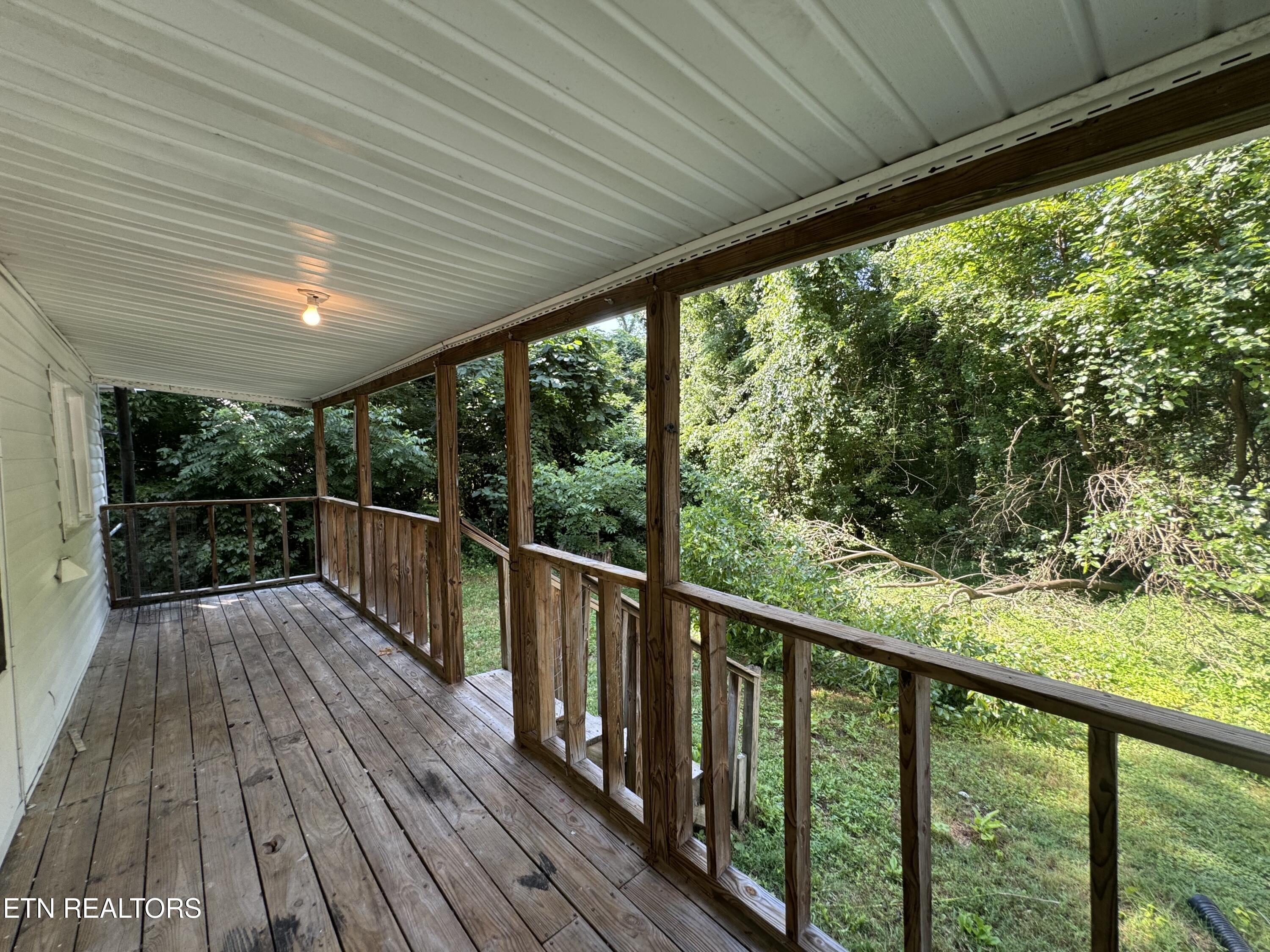 914 S 13th St, LaFollette