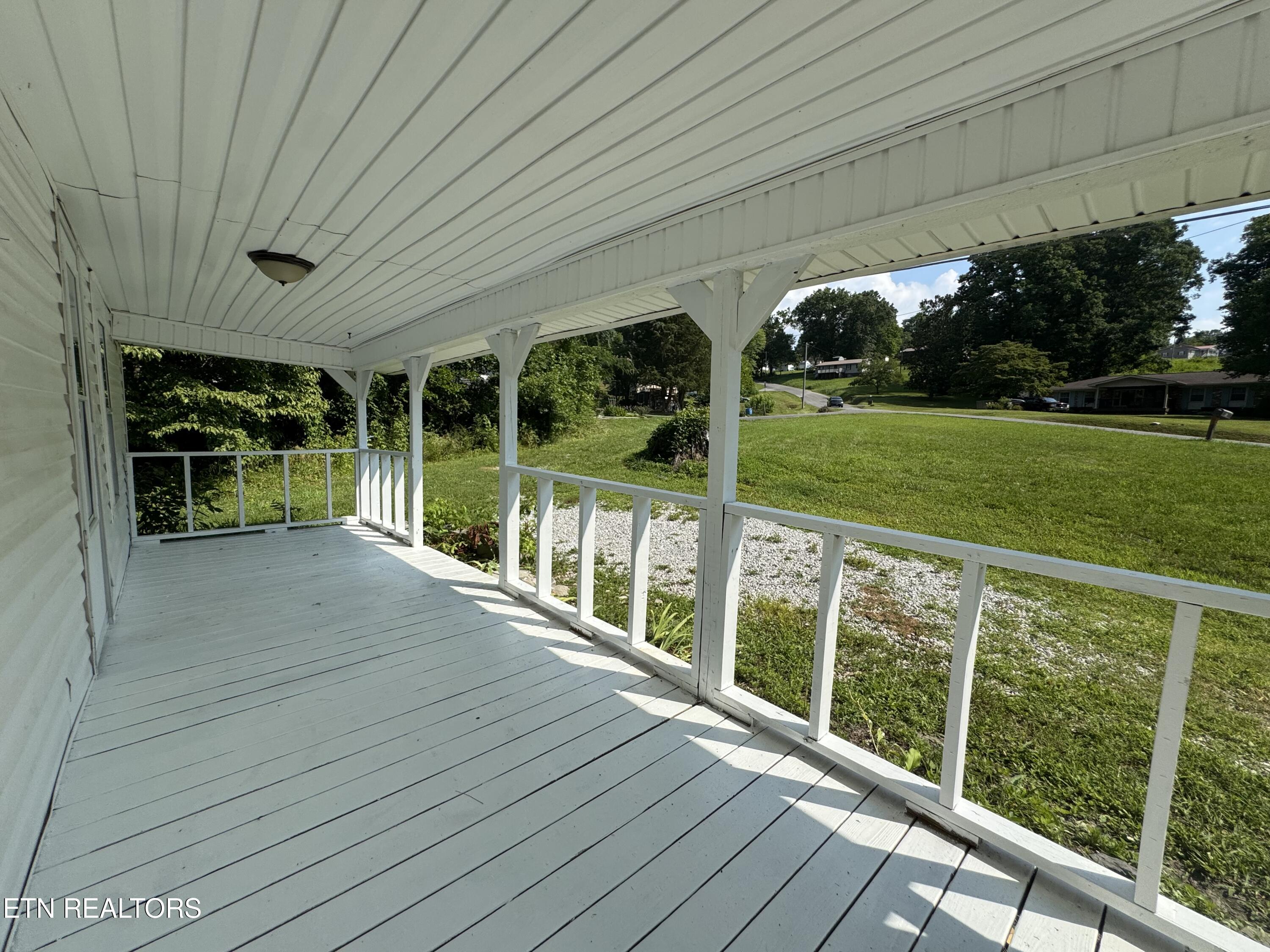 914 S 13th St, LaFollette