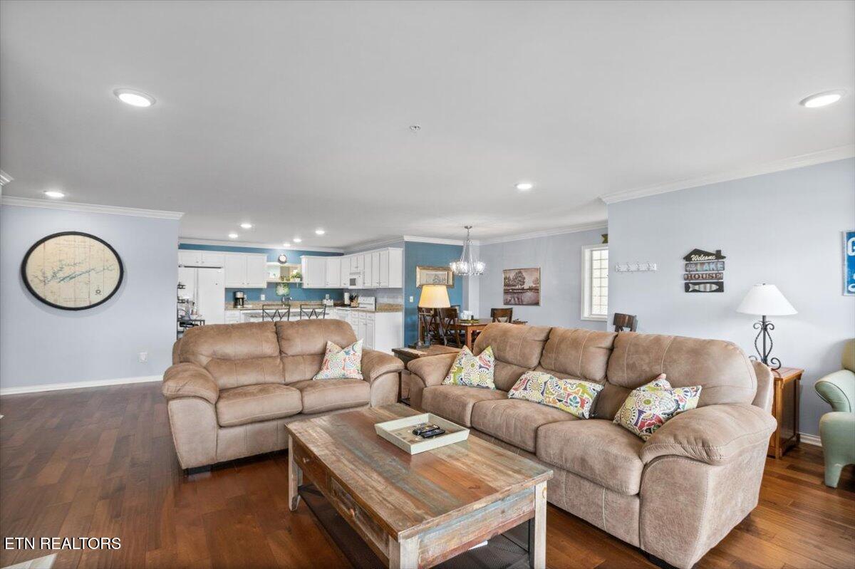 243 Doe Lane, 1, LaFollette Unit: 1