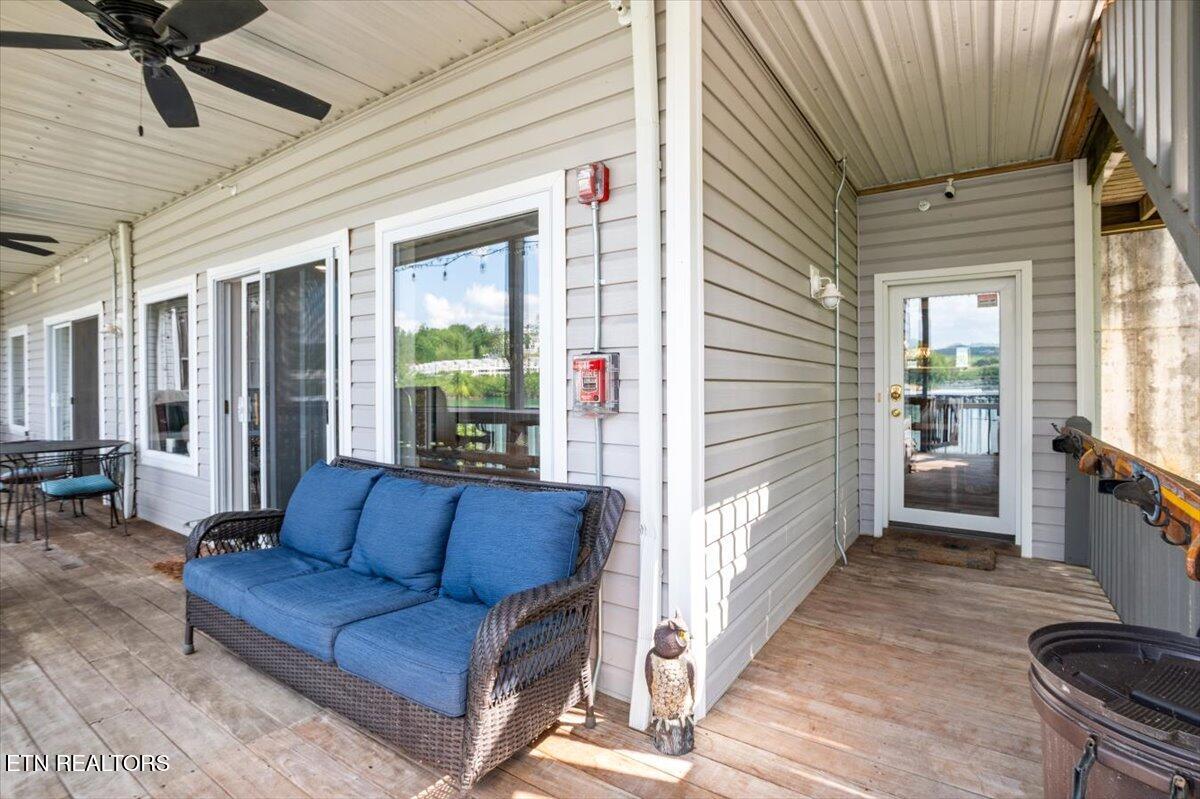 243 Doe Lane, 1, LaFollette Unit: 1