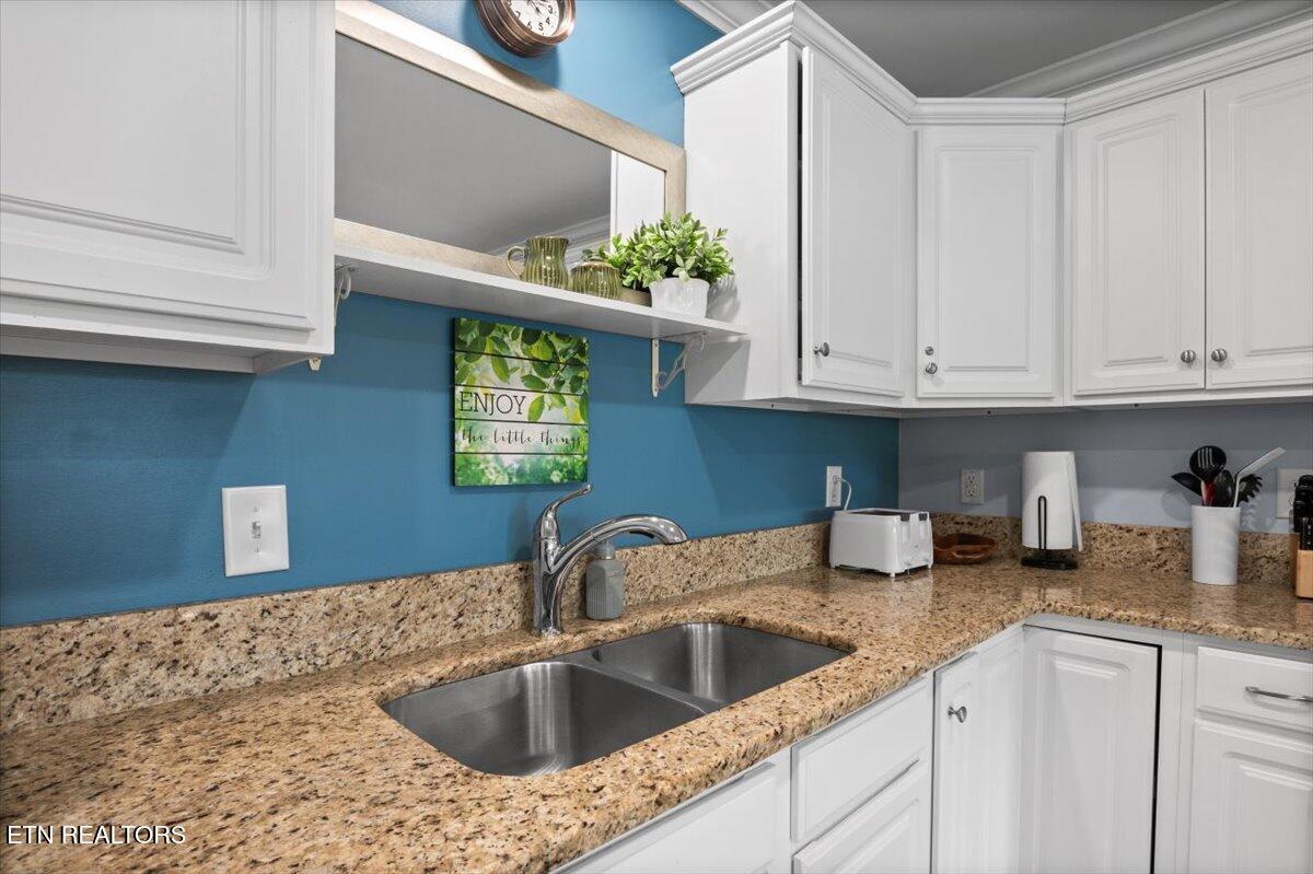 243 Doe Lane, 1, LaFollette Unit: 1