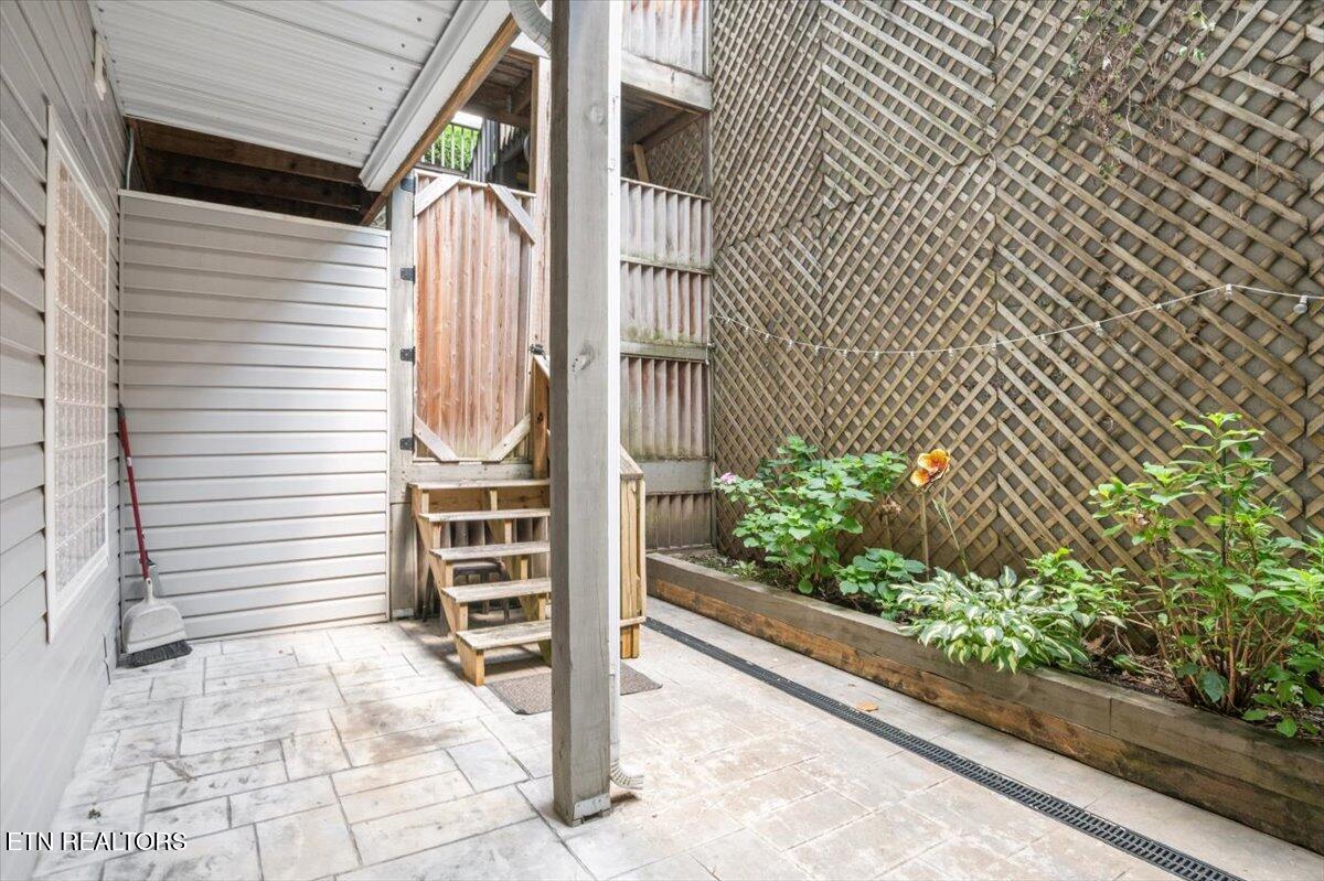 243 Doe Lane, 1, LaFollette Unit: 1