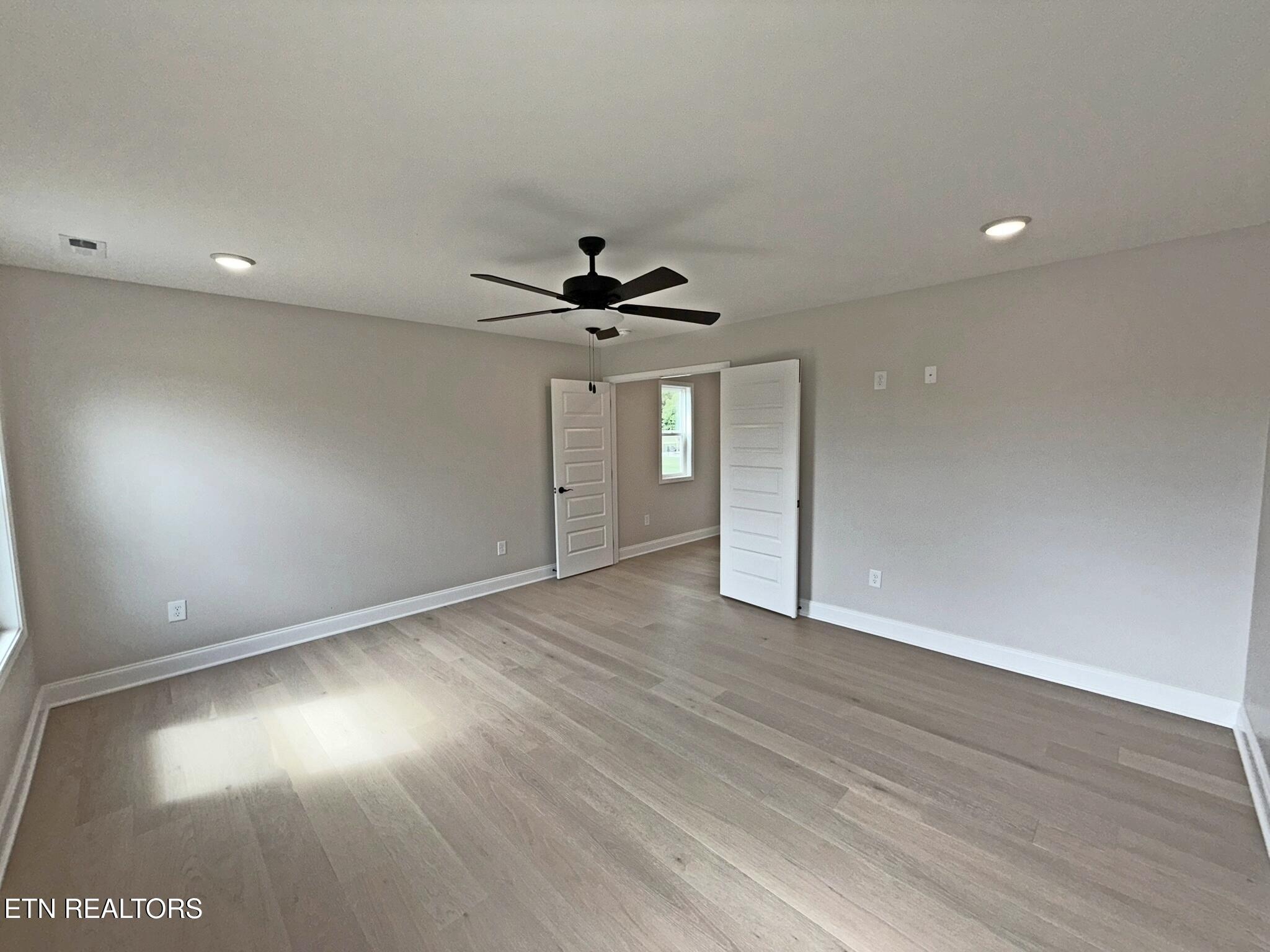 124 Chelsea Lane, LaFollette