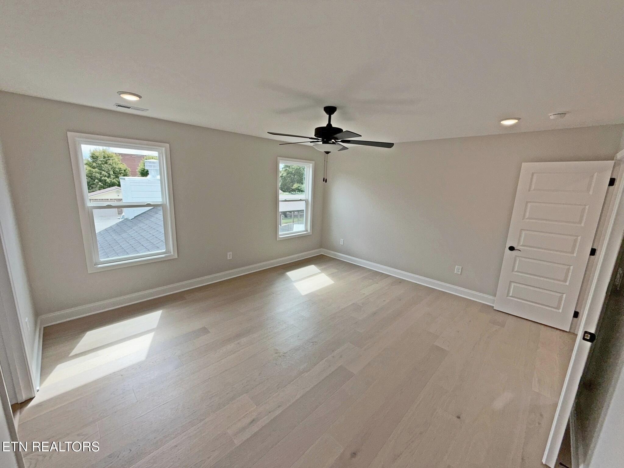 124 Chelsea Lane, LaFollette