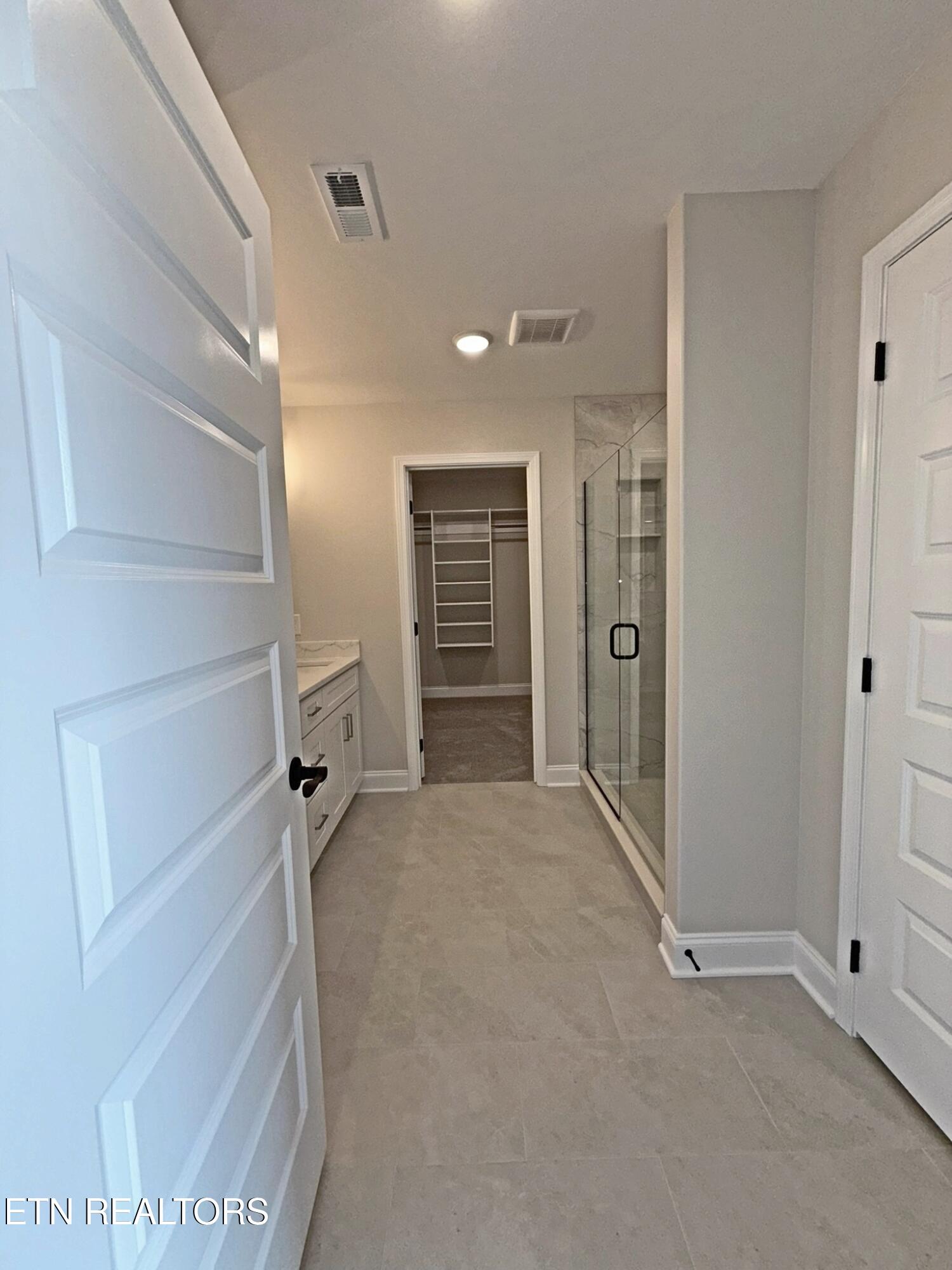 124 Chelsea Lane, LaFollette