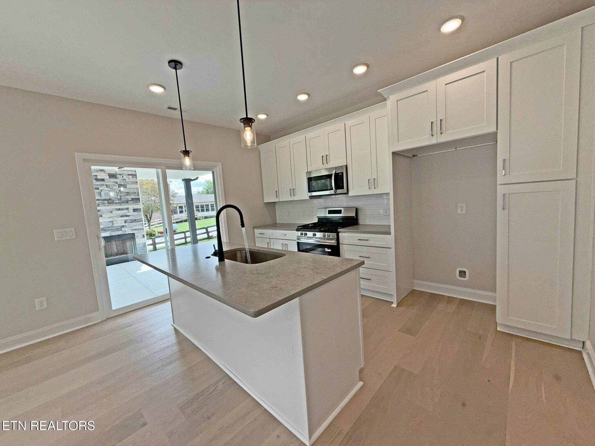 124 Chelsea Lane, LaFollette