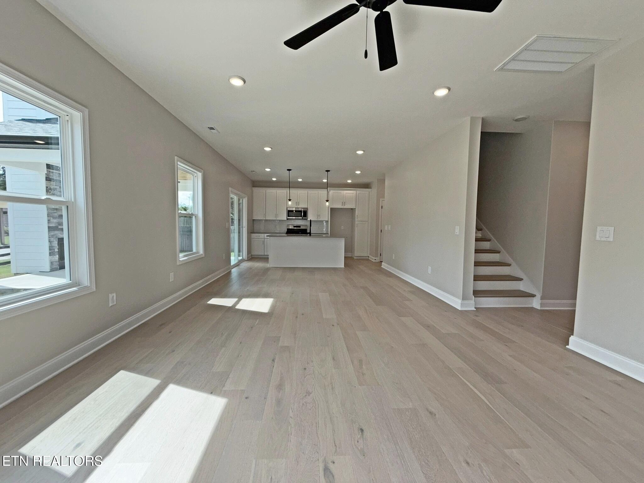 124 Chelsea Lane, LaFollette