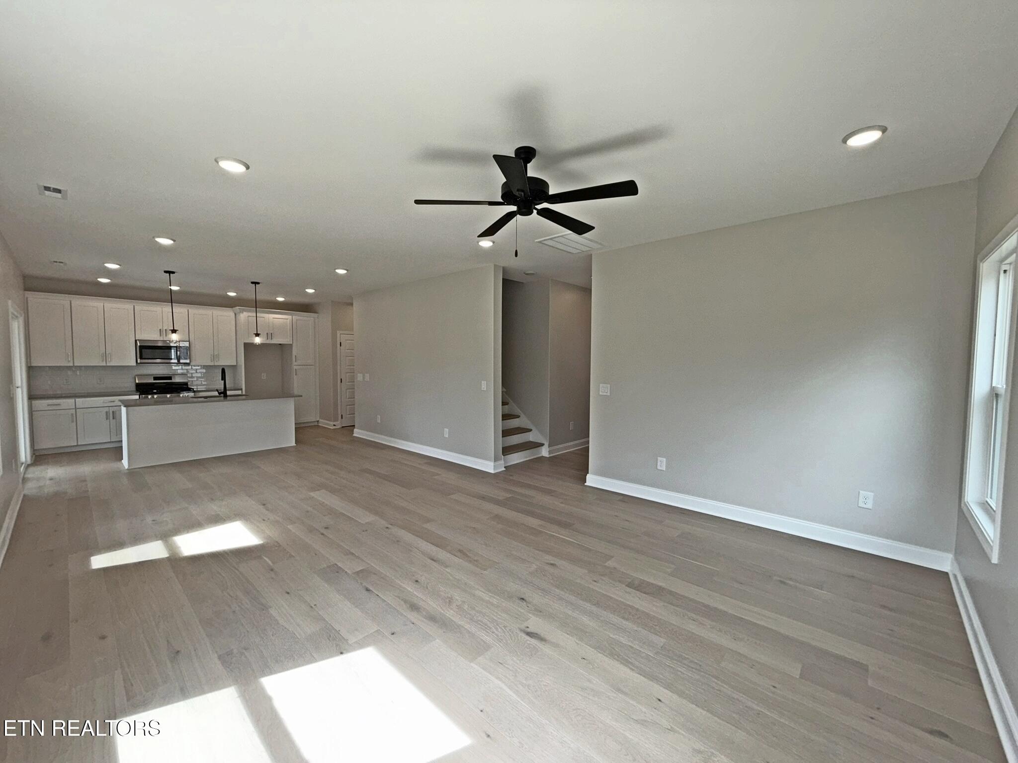 124 Chelsea Lane, LaFollette