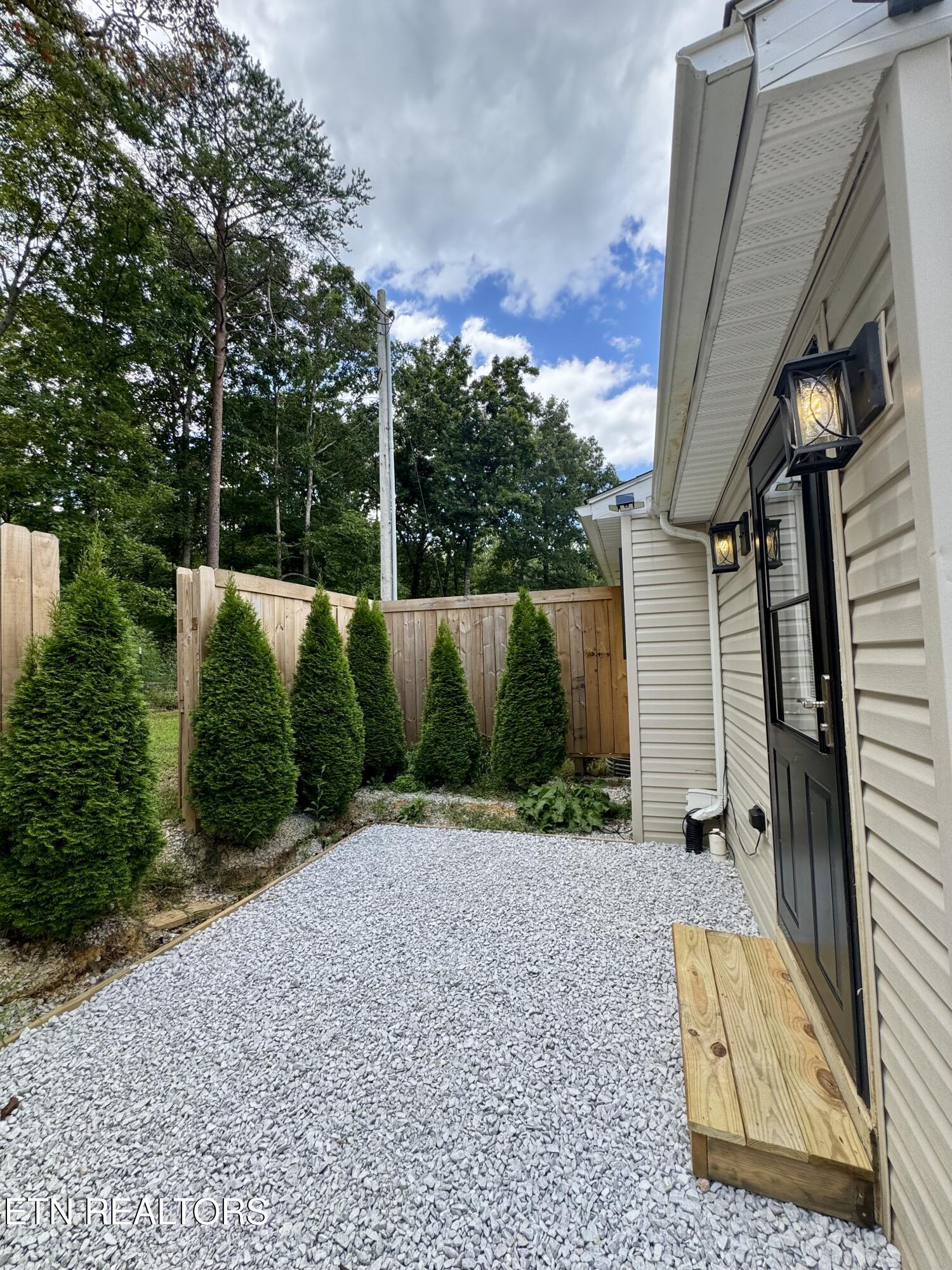 229 Ridge Top Circle