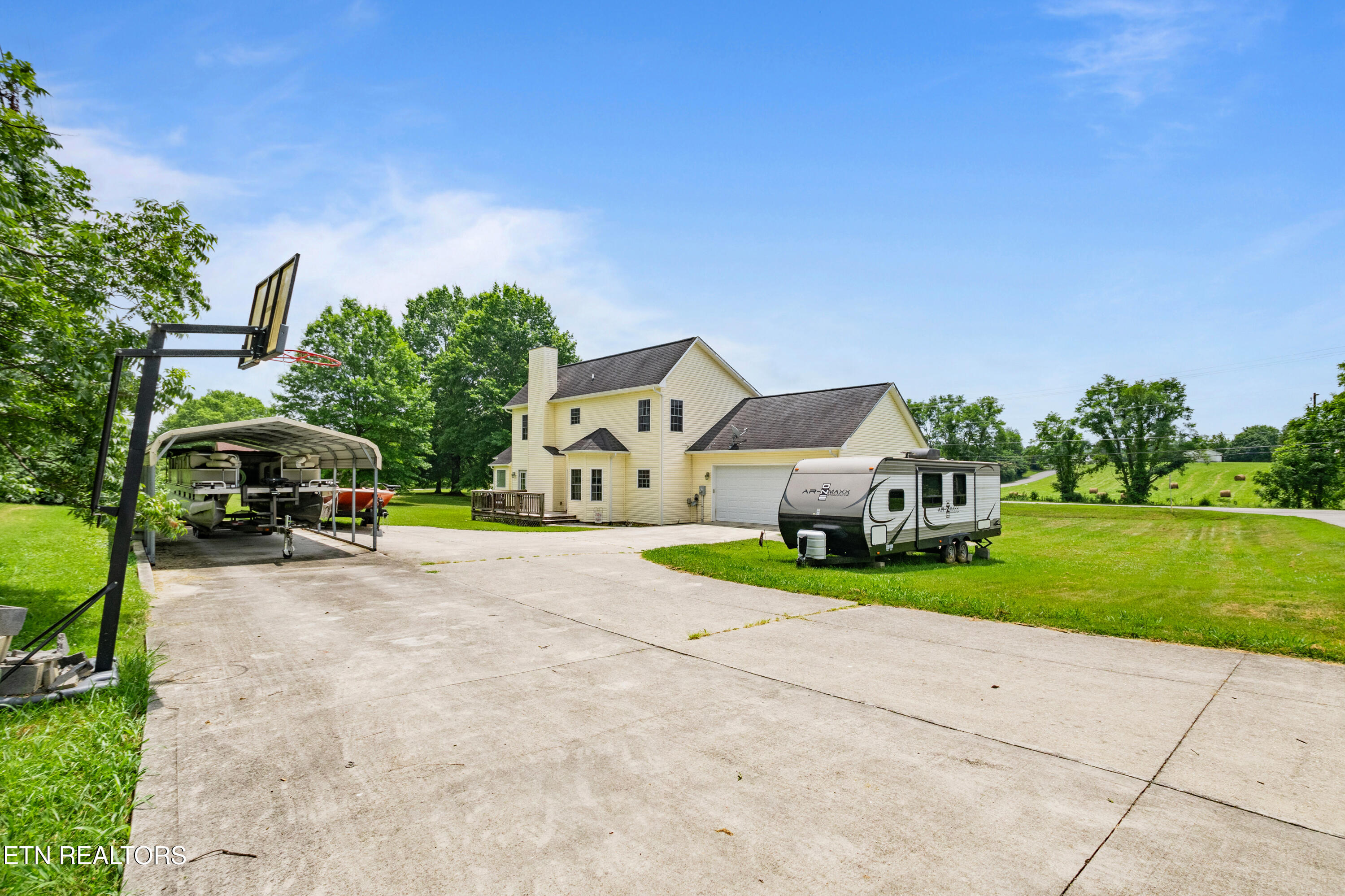 201 Locust Drive, LaFollette