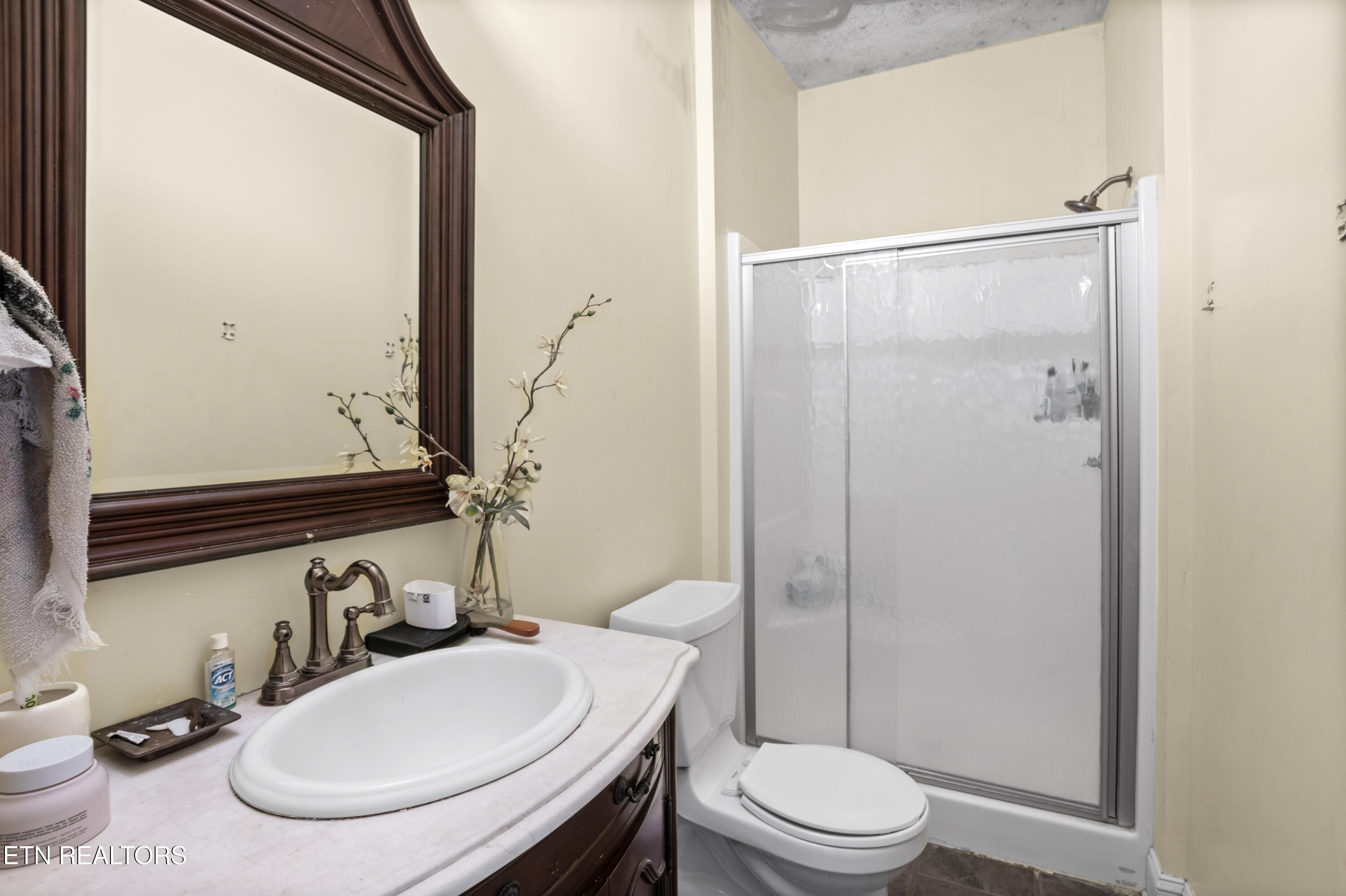 201 Locust Drive, LaFollette