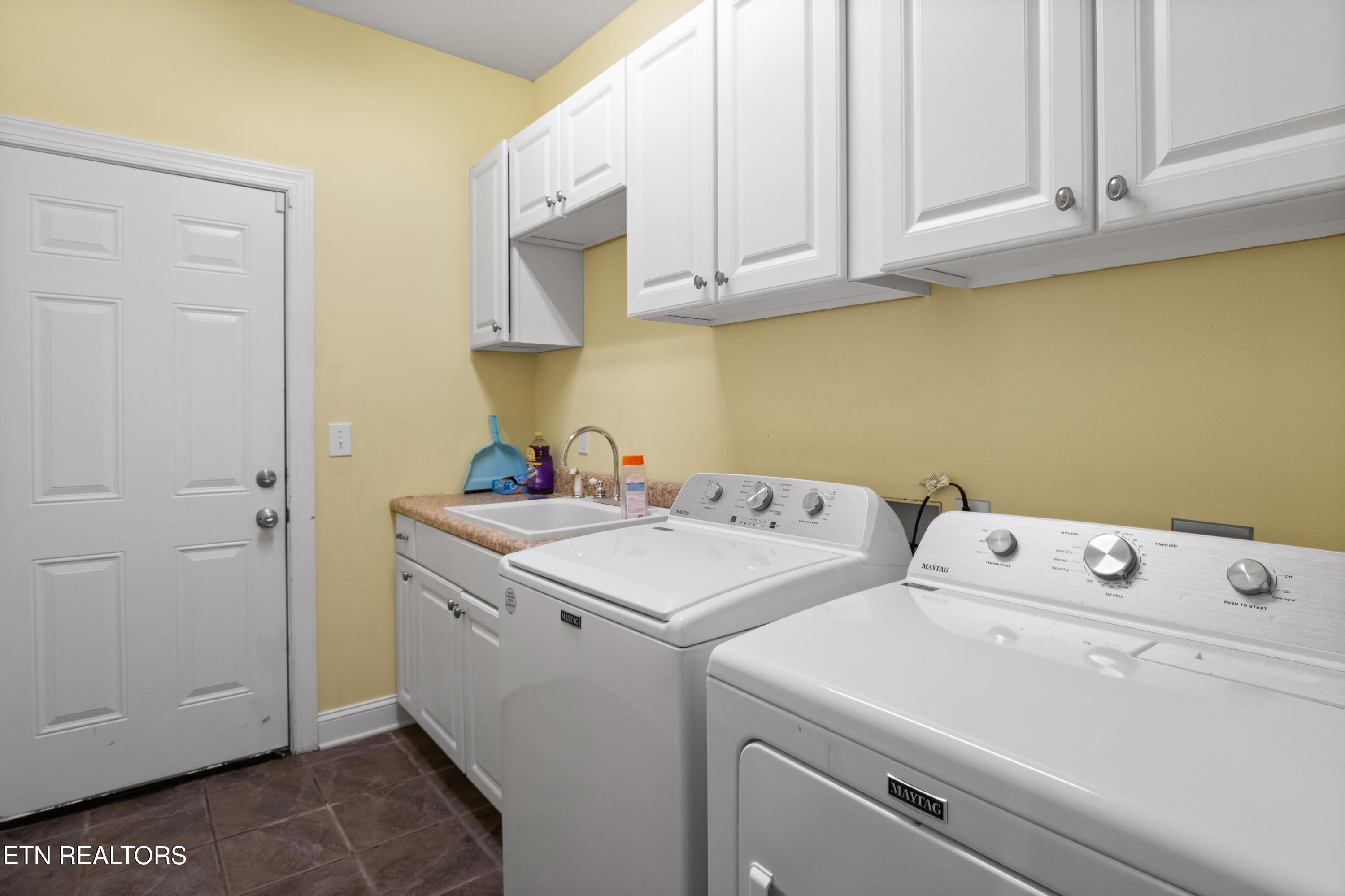 201 Locust Drive, LaFollette