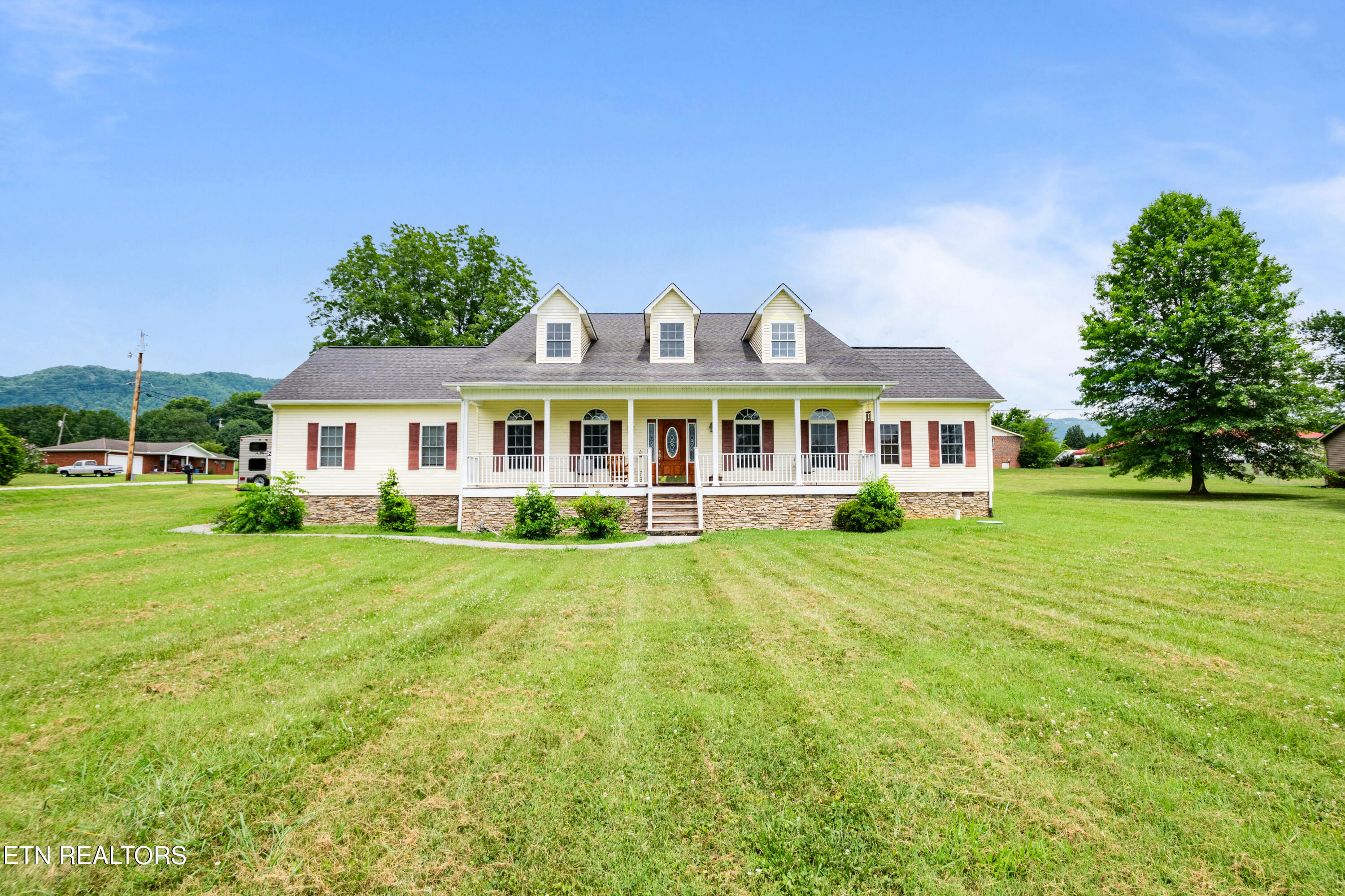 201 Locust Drive, LaFollette