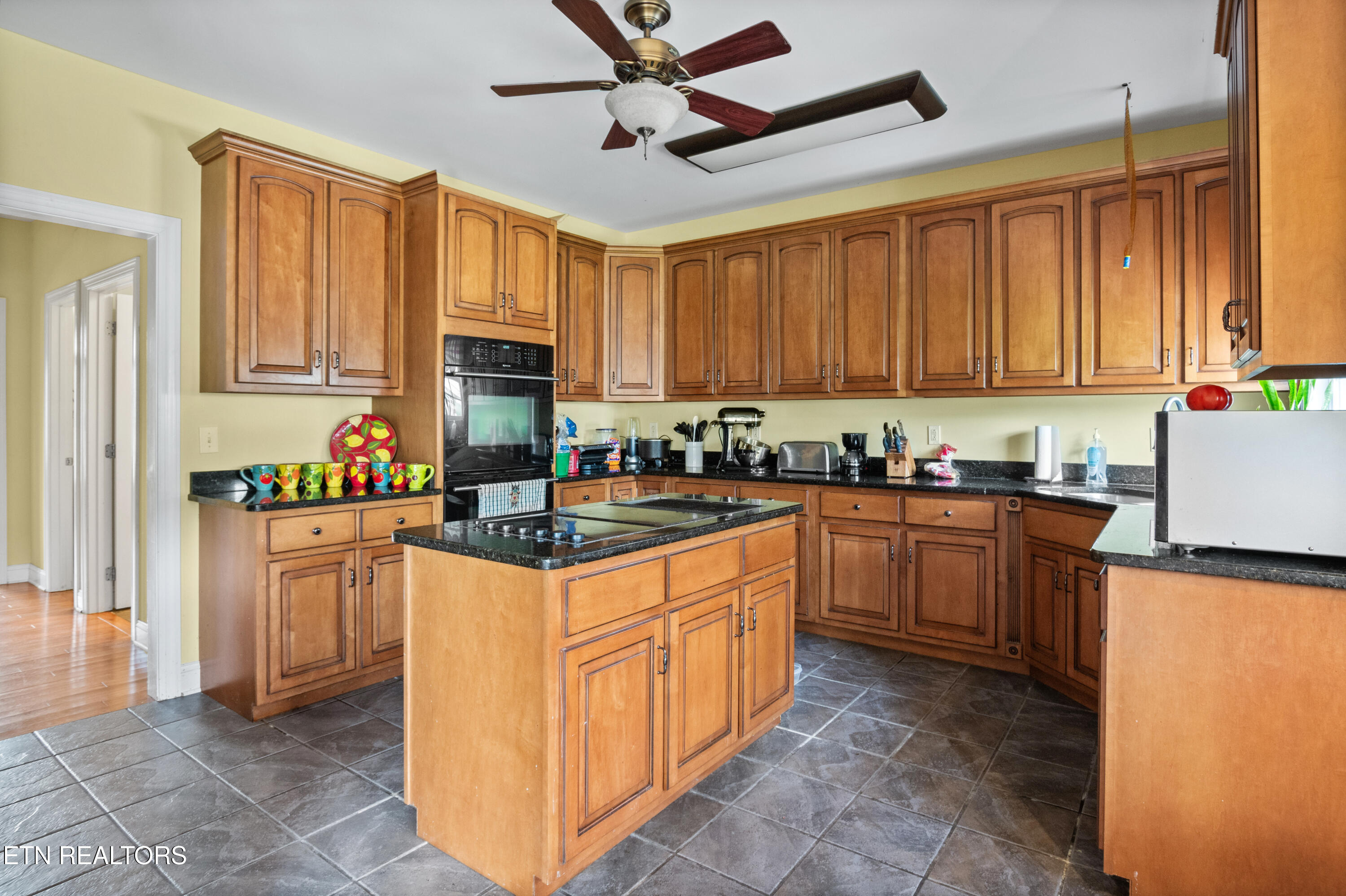 201 Locust Drive, LaFollette