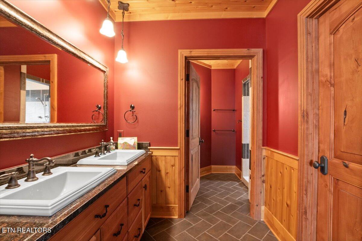 311 Deerwood Lane, LaFollette