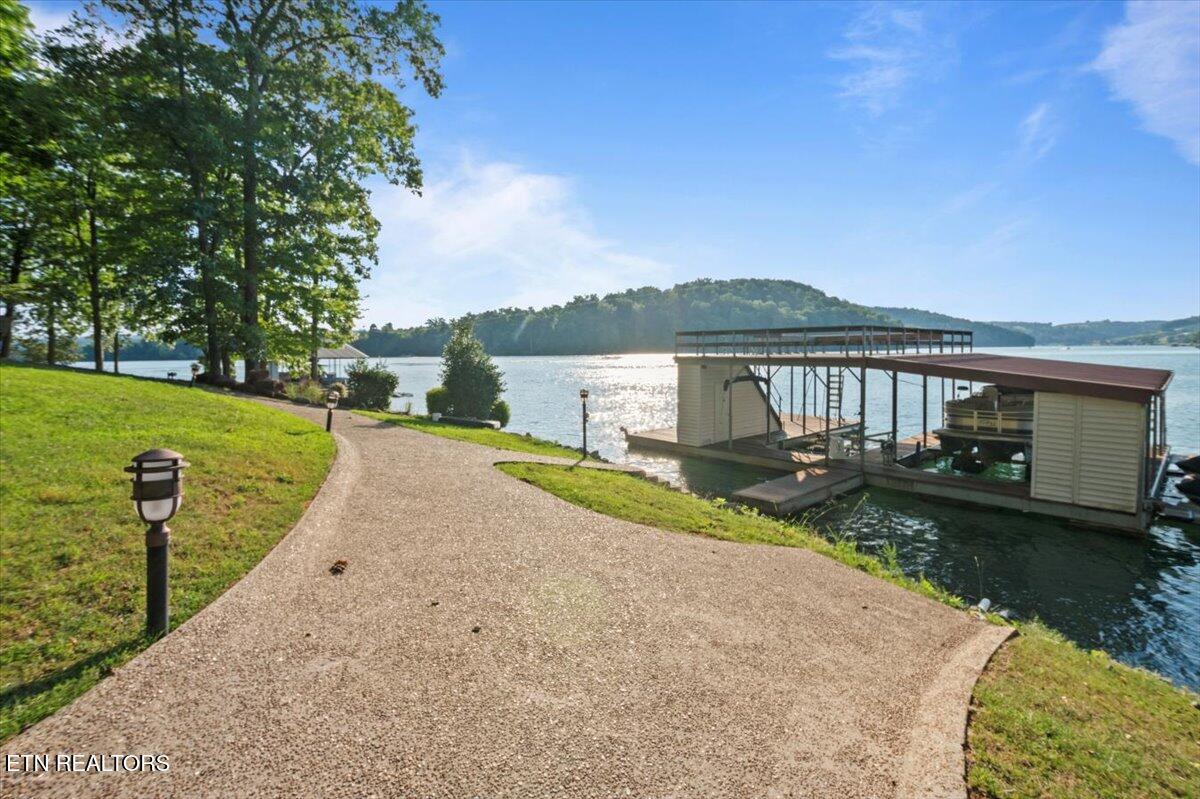 311 Deerwood Lane, LaFollette