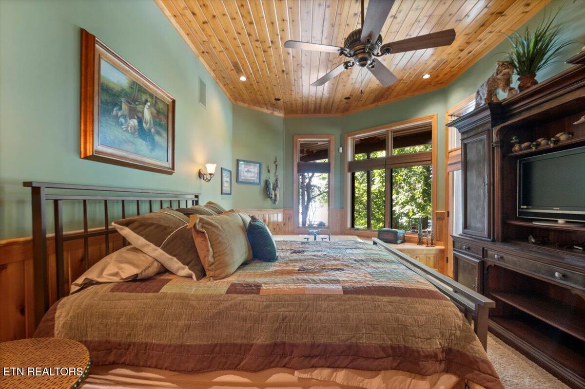 311 Deerwood Lane, LaFollette