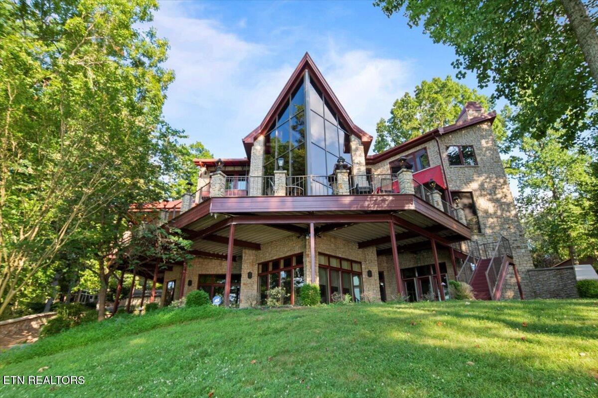 311 Deerwood Lane, LaFollette