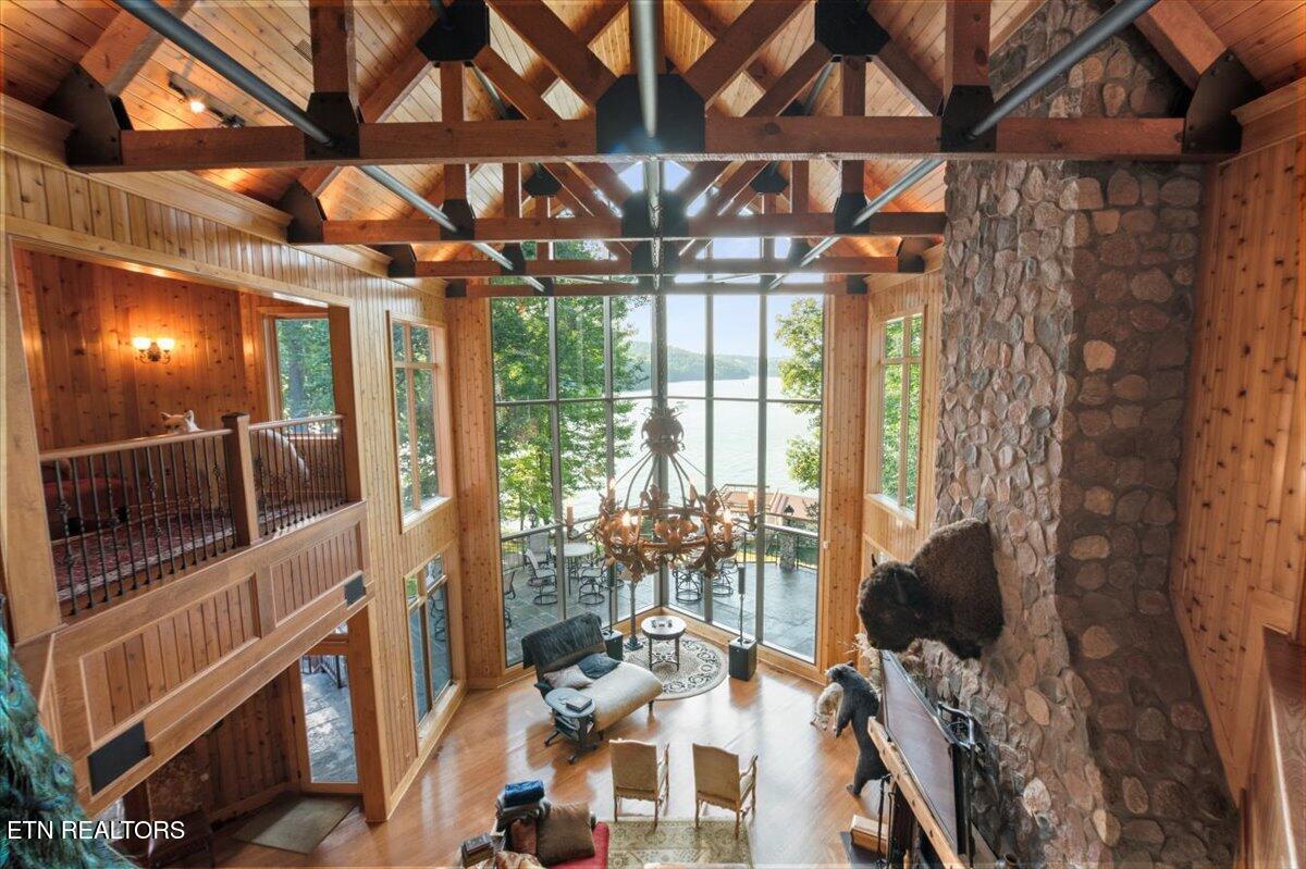 311 Deerwood Lane, LaFollette