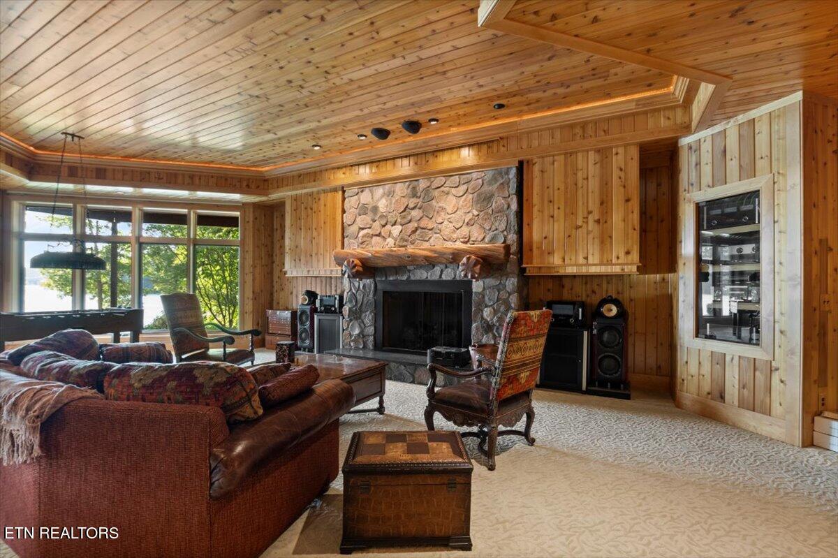 311 Deerwood Lane, LaFollette