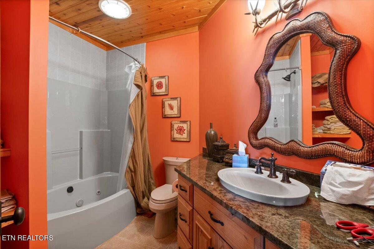 311 Deerwood Lane, LaFollette