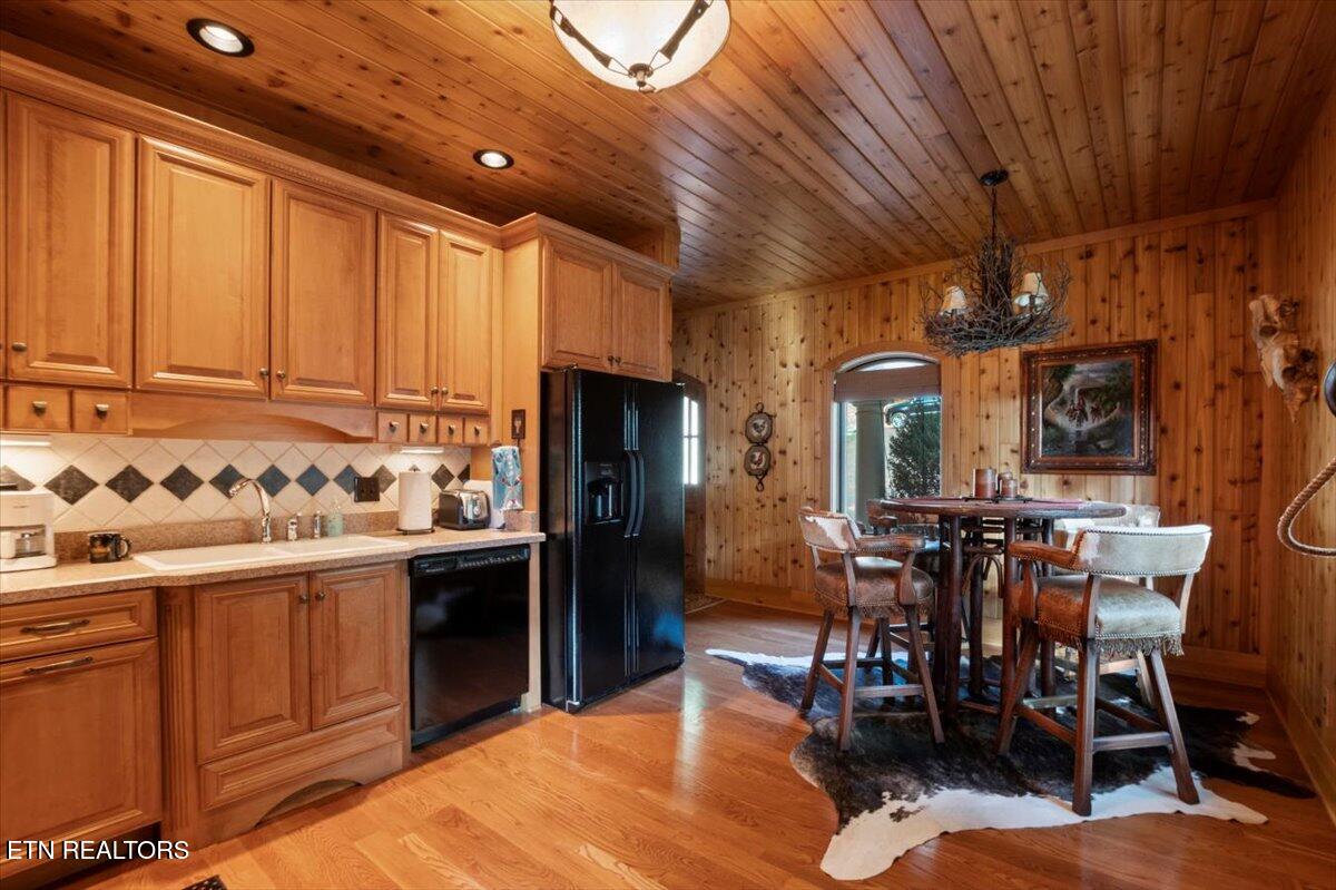 311 Deerwood Lane, LaFollette