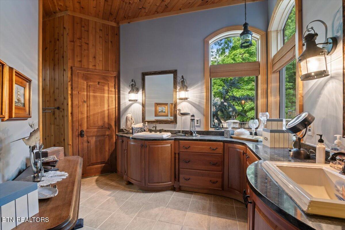 311 Deerwood Lane, LaFollette