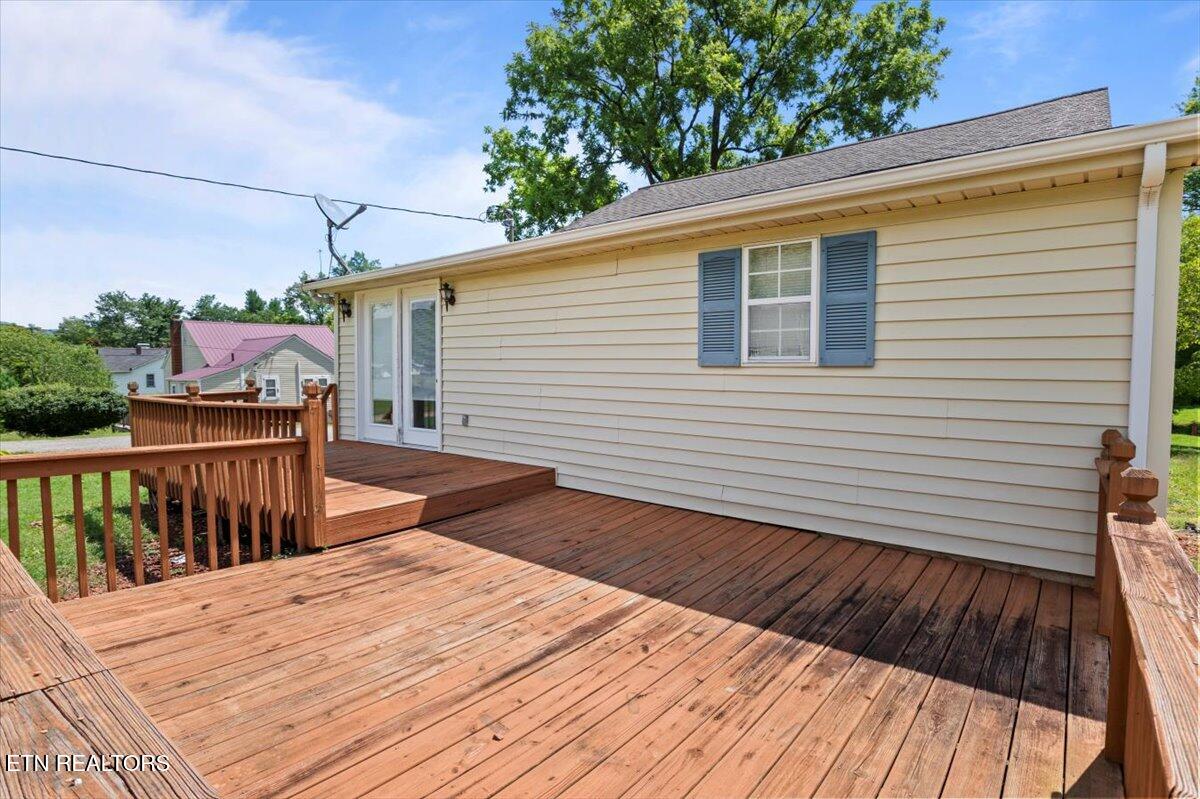 232 Lake Lane Lane