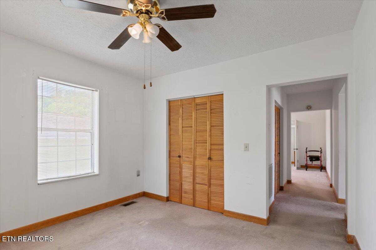 232 Lake Lane Lane