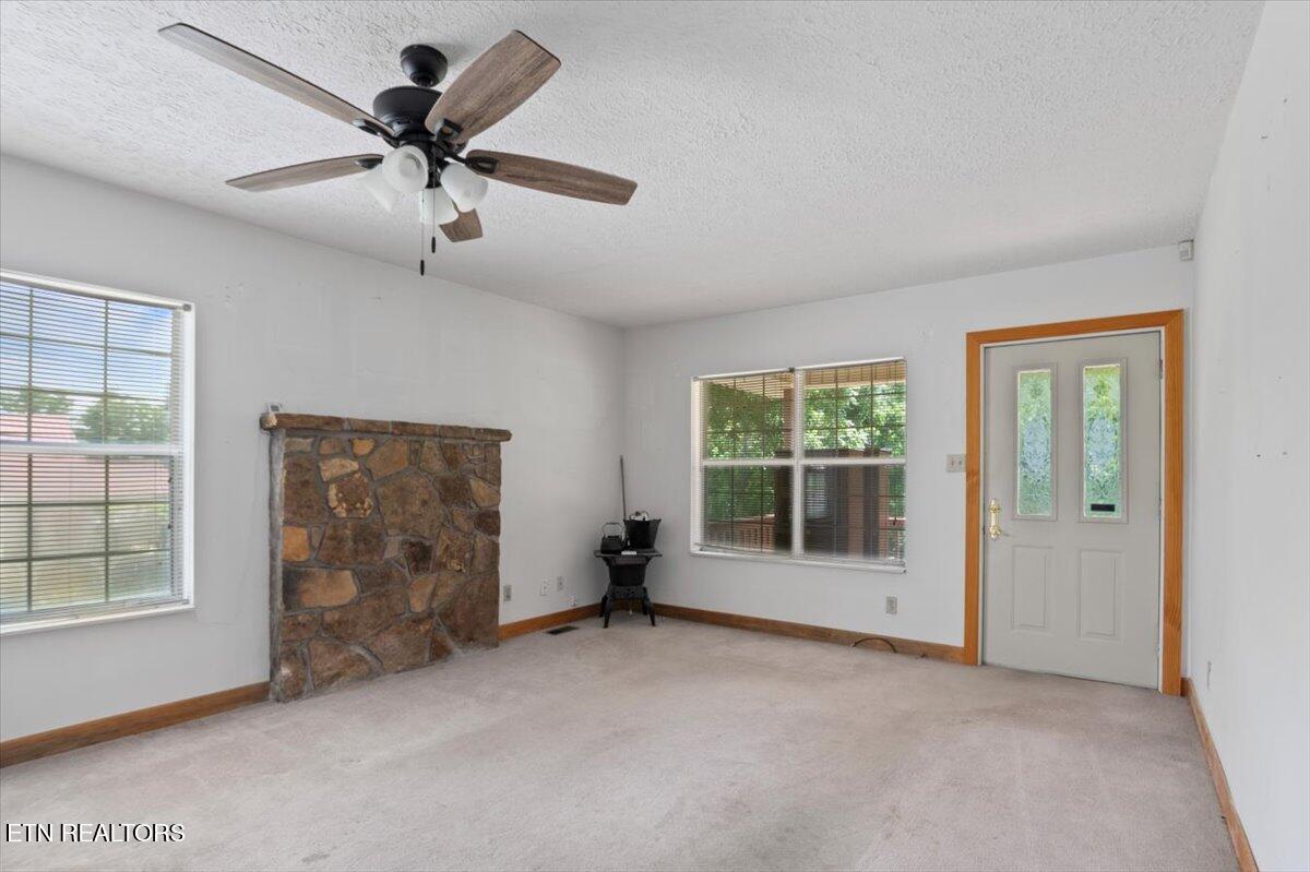 232 Lake Lane Lane