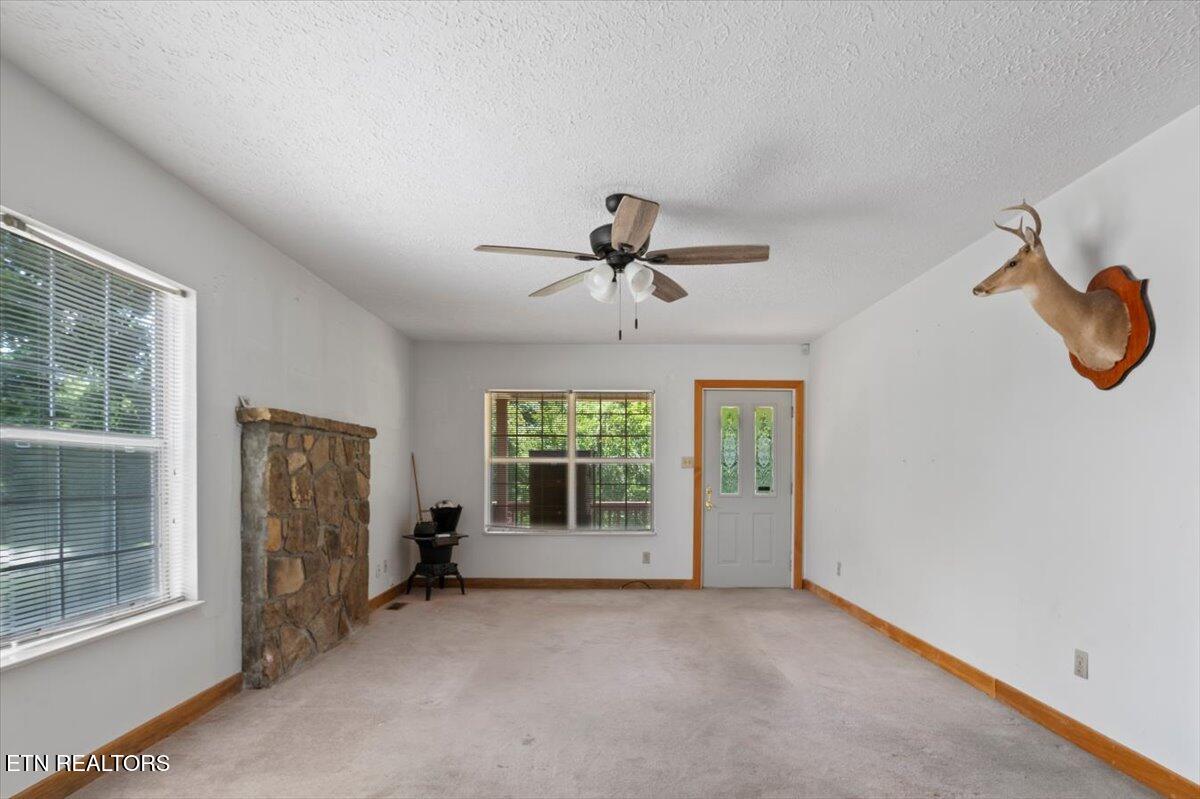 232 Lake Lane Lane