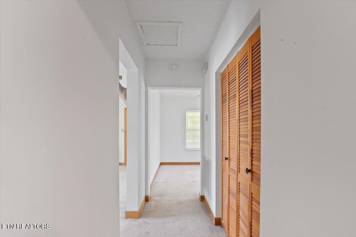 232 Lake Lane Lane