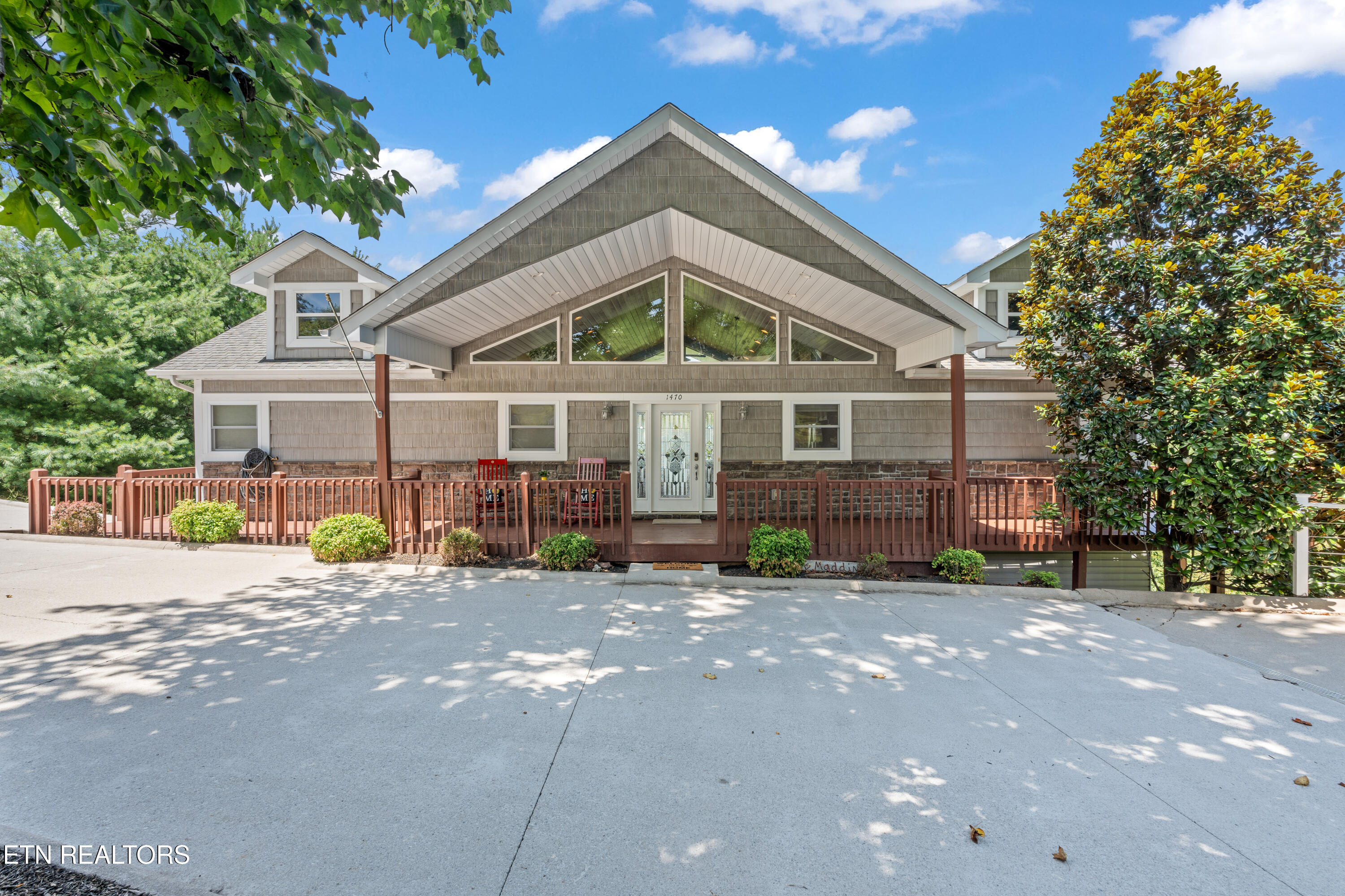 1470 Deerfield Way, LaFollette